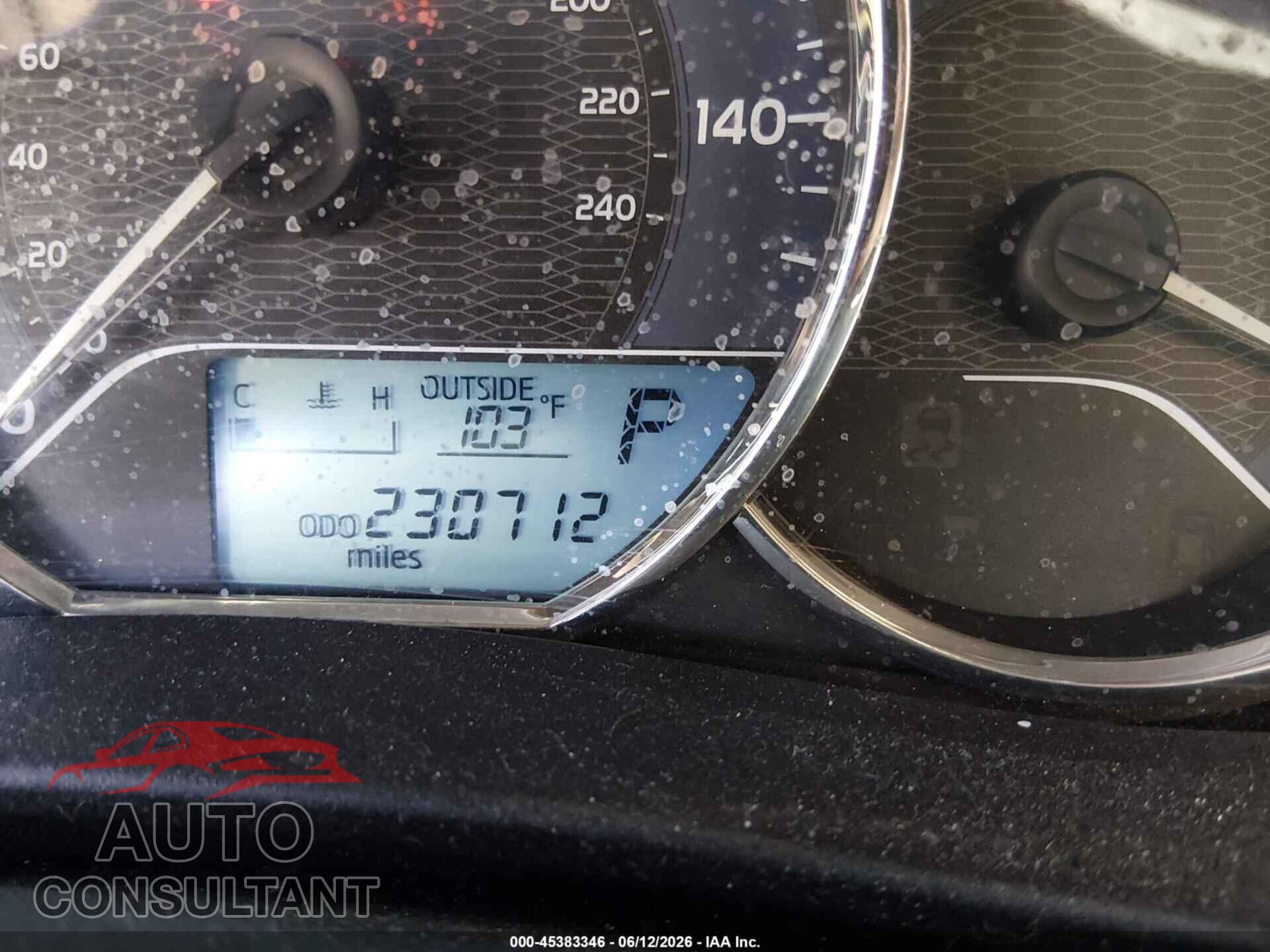 TOYOTA COROLLA 2014 - 2T1BURHE5EC008917