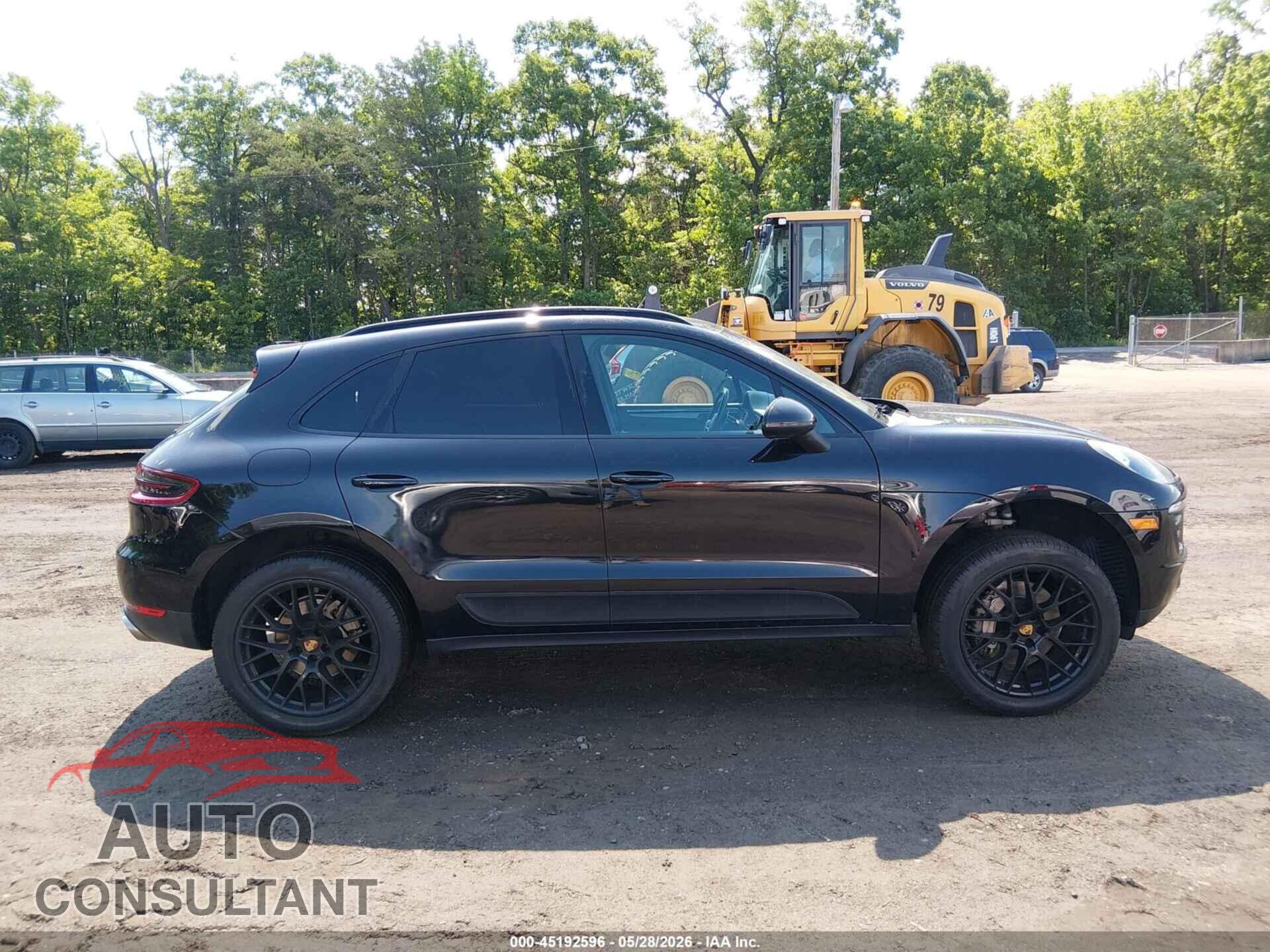 PORSCHE MACAN 2015 - WP1AB2A56FLB53802