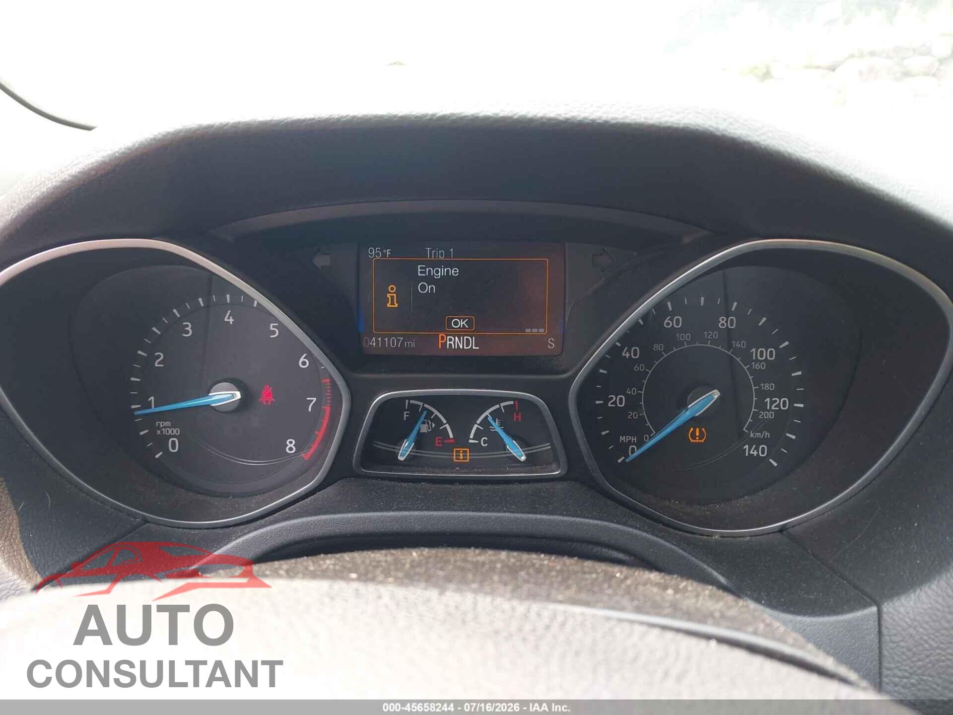 FORD FOCUS 2018 - 1FADP3F24JL327420