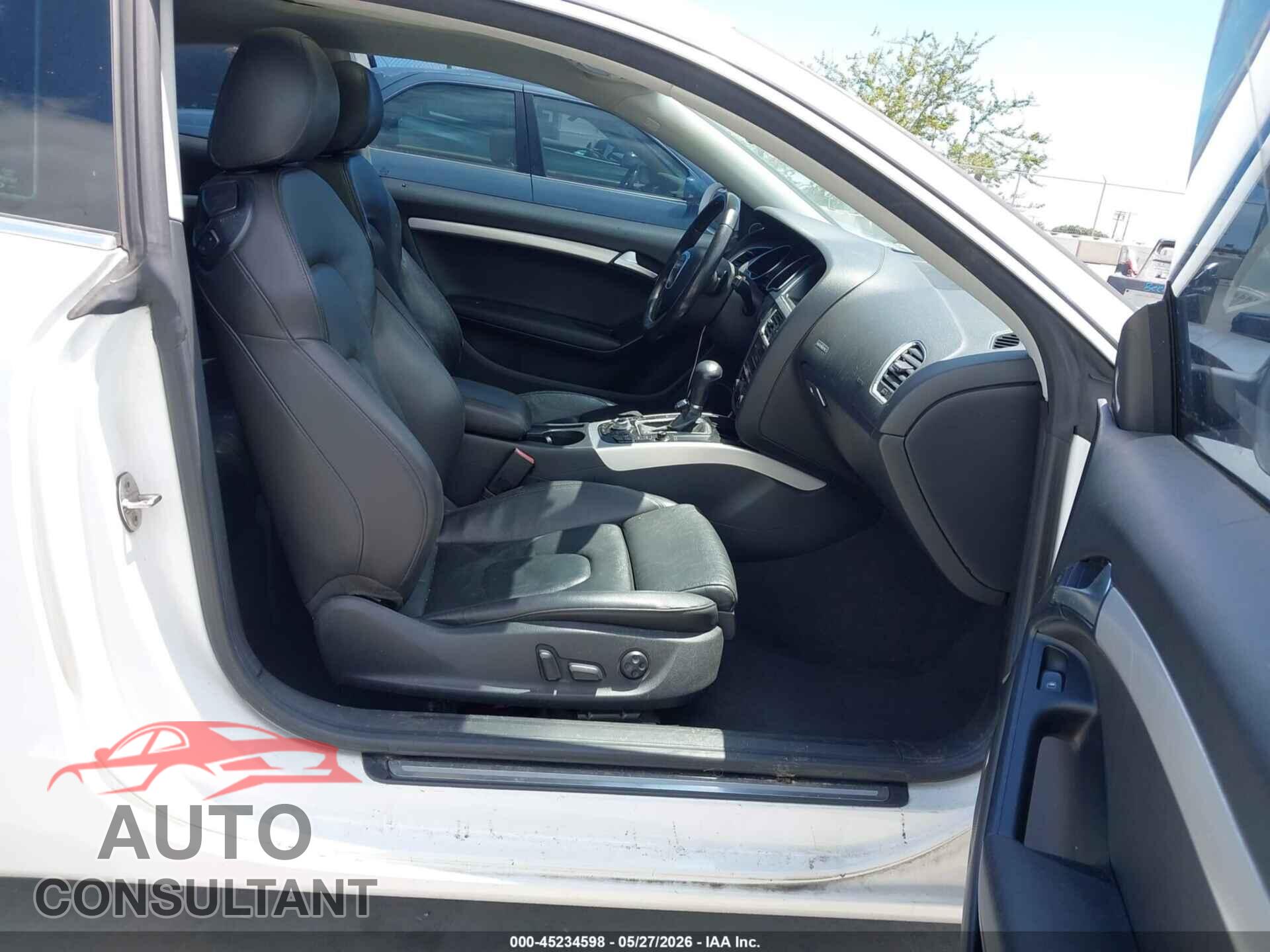 AUDI A5 2010 - WAULFAFR9AA068958