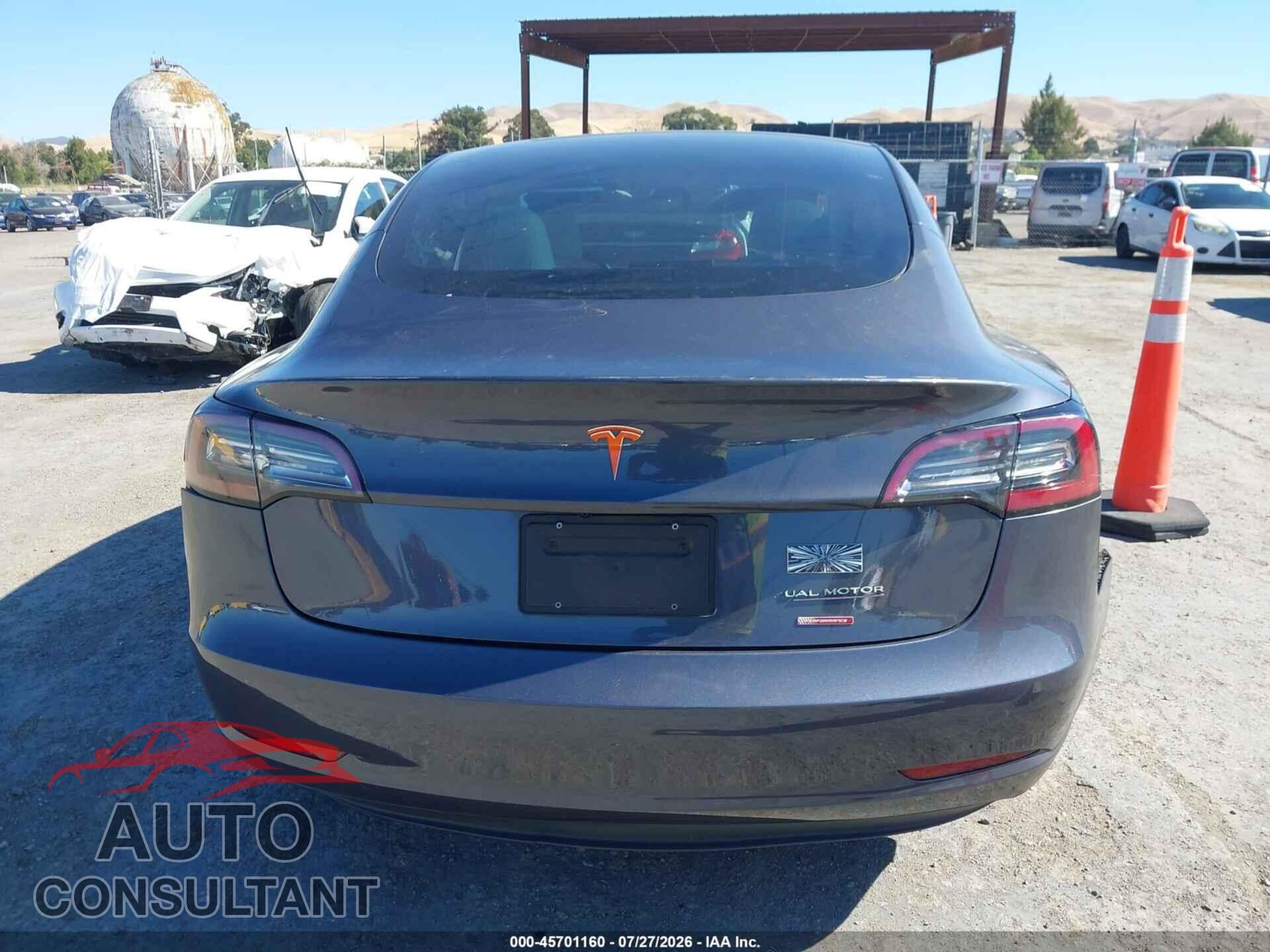 TESLA MODEL 3 2023 - 5YJ3E1EA2PF384185