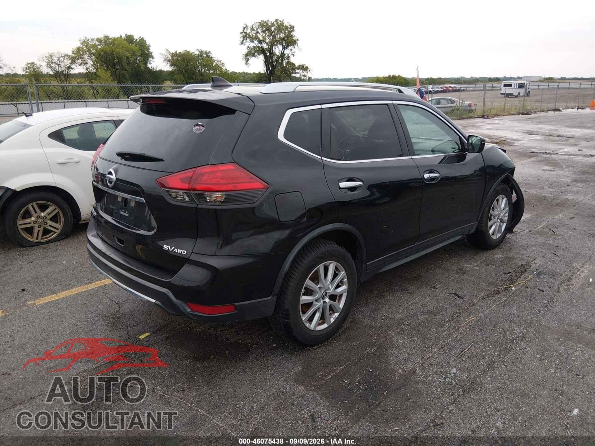 NISSAN ROGUE 2017 - KNMAT2MV5HP534580