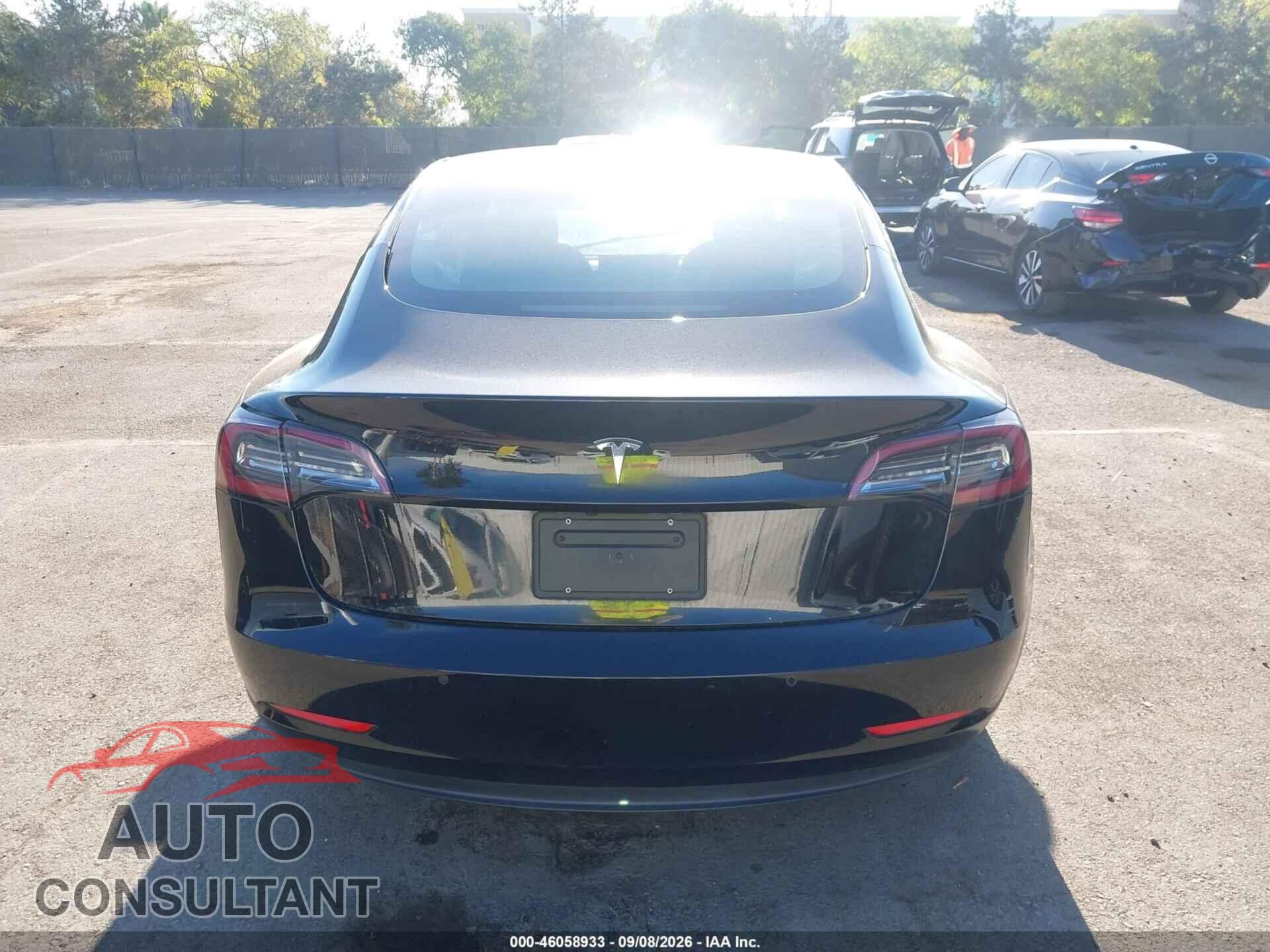 TESLA MODEL 3 2022 - 5YJ3E1EA6NF169857