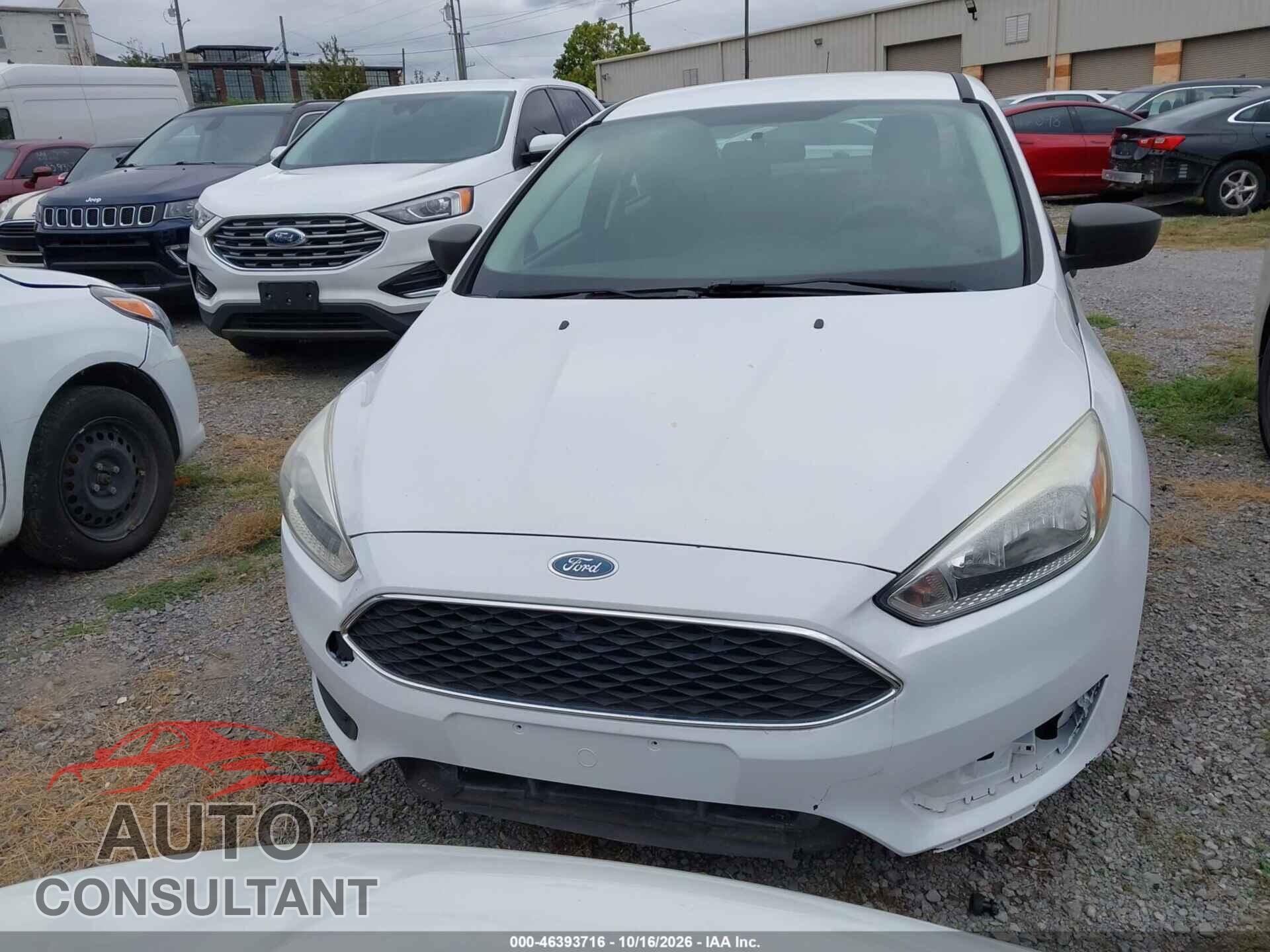 FORD FOCUS 2018 - 1FADP3E23JL203396