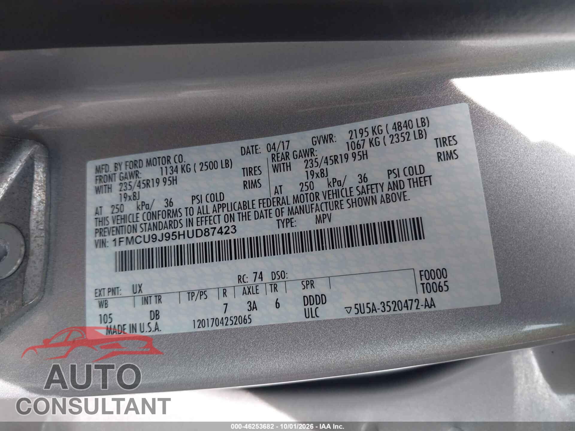 FORD ESCAPE 2017 - 1FMCU9J95HUD87423