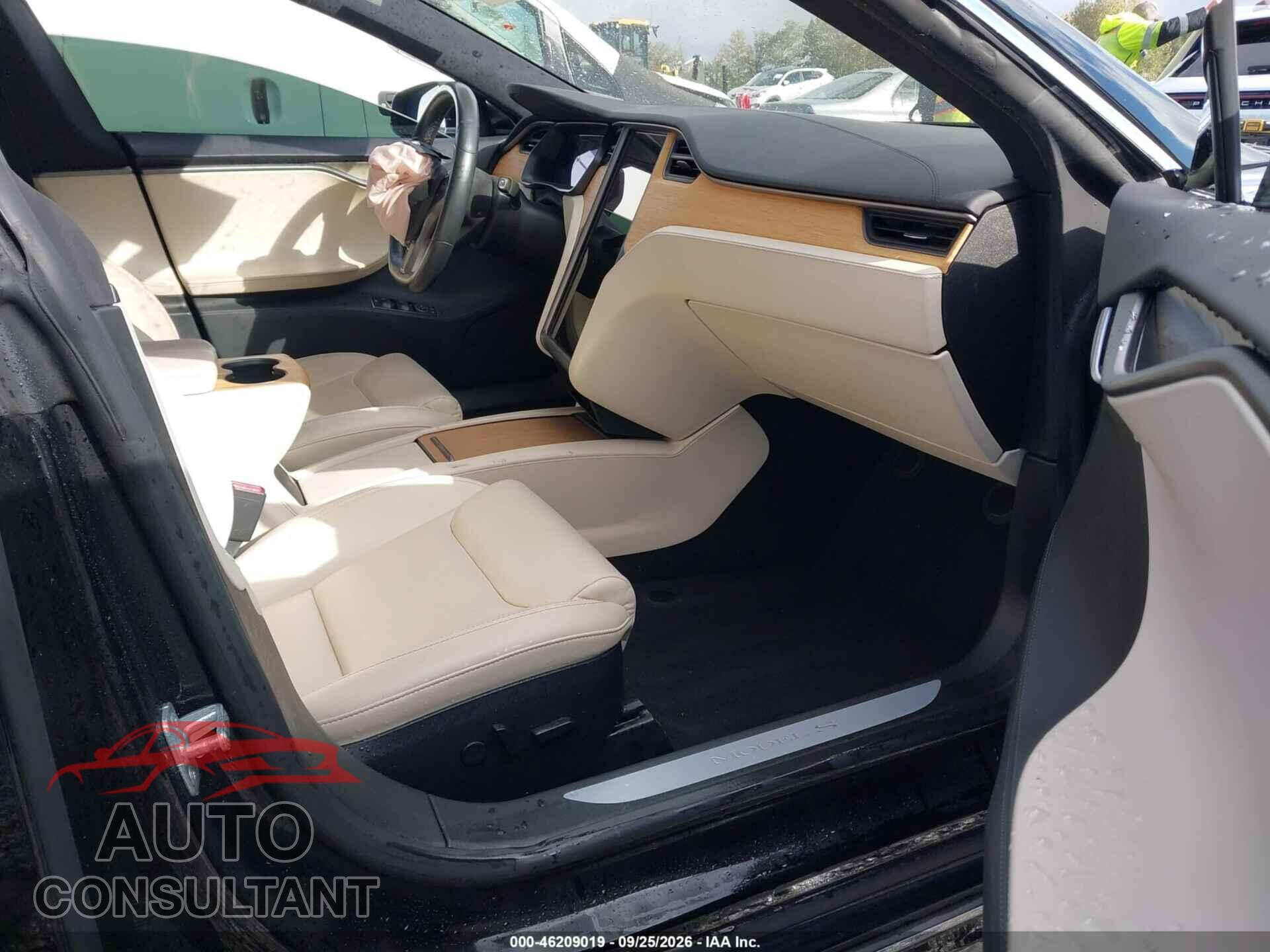 TESLA MODEL S 2020 - 5YJSA1E29LF388552