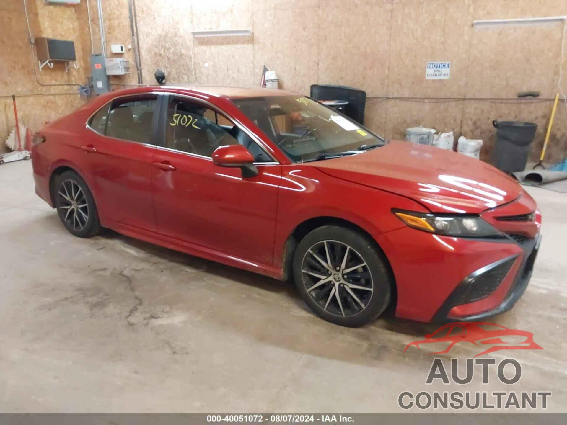 TOYOTA CAMRY 2021 - 4T1G11AK2MU412674