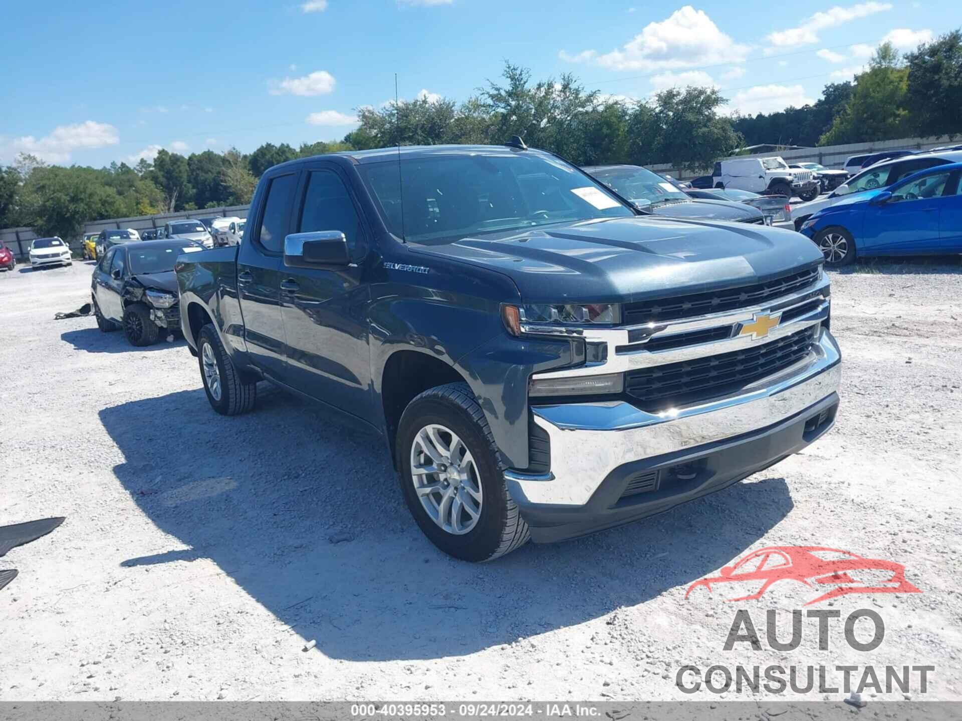 CHEVROLET SILVERADO 1500 2020 - 1GCRYDED4LZ141043