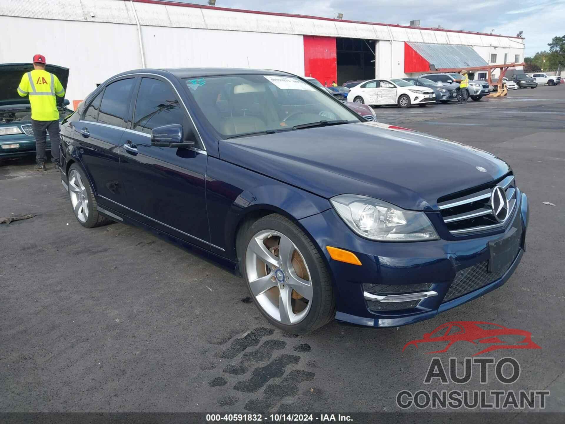 MERCEDES-BENZ C 250 2014 - WDDGF4HB9EA964937