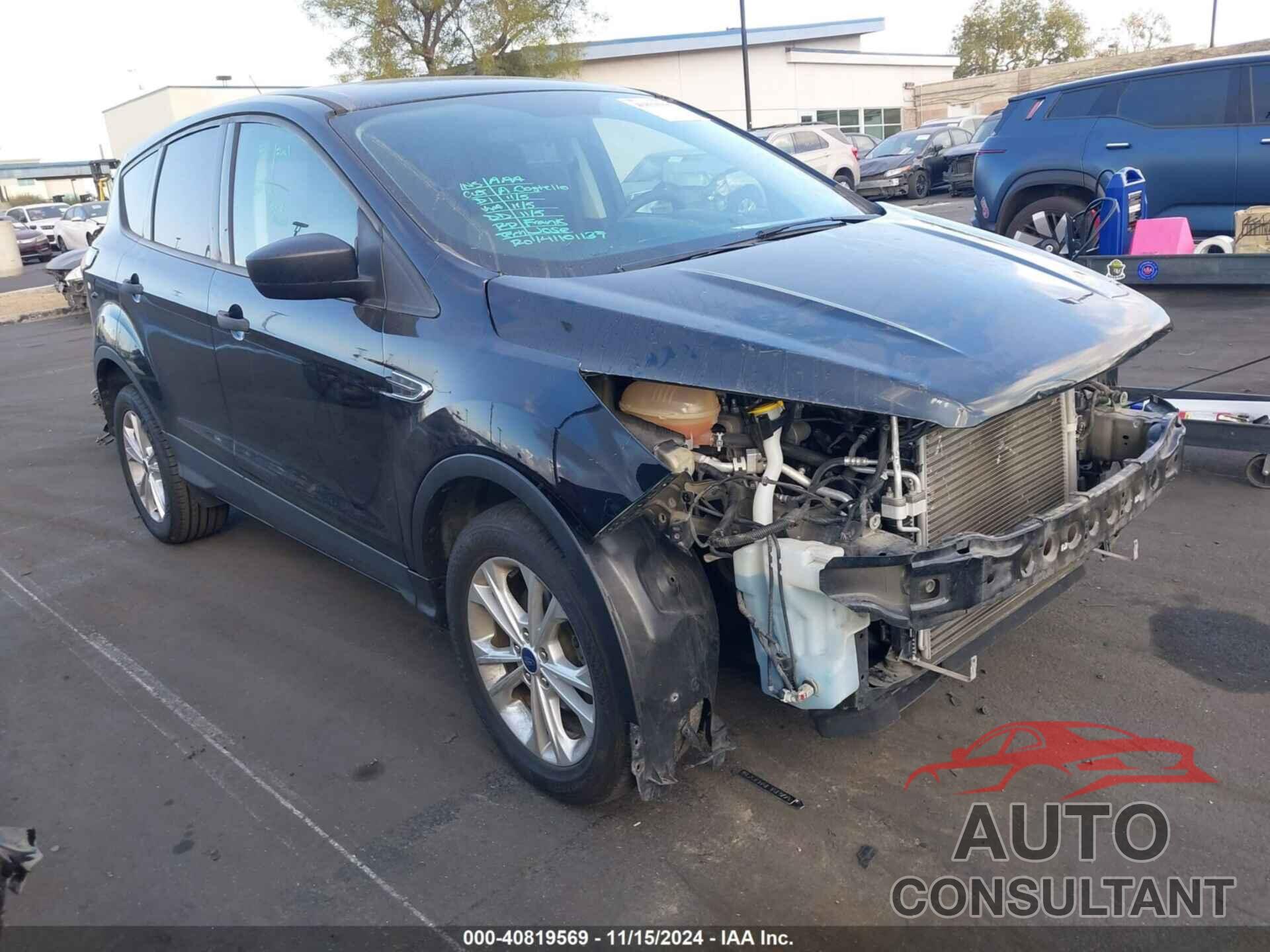FORD ESCAPE 2017 - 1FMCU0F74HUE74491