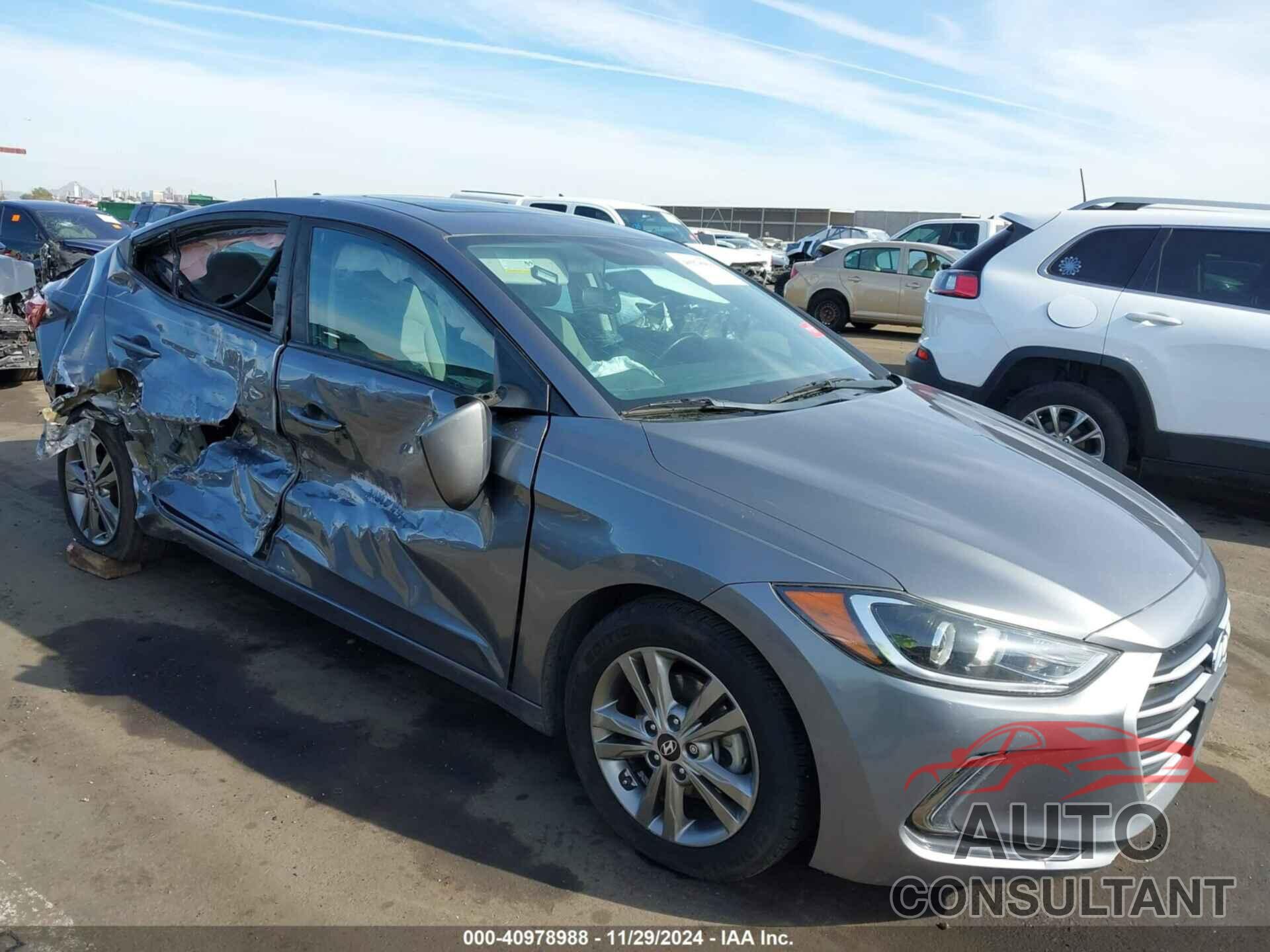 HYUNDAI ELANTRA 2018 - 5NPD84LF2JH264567