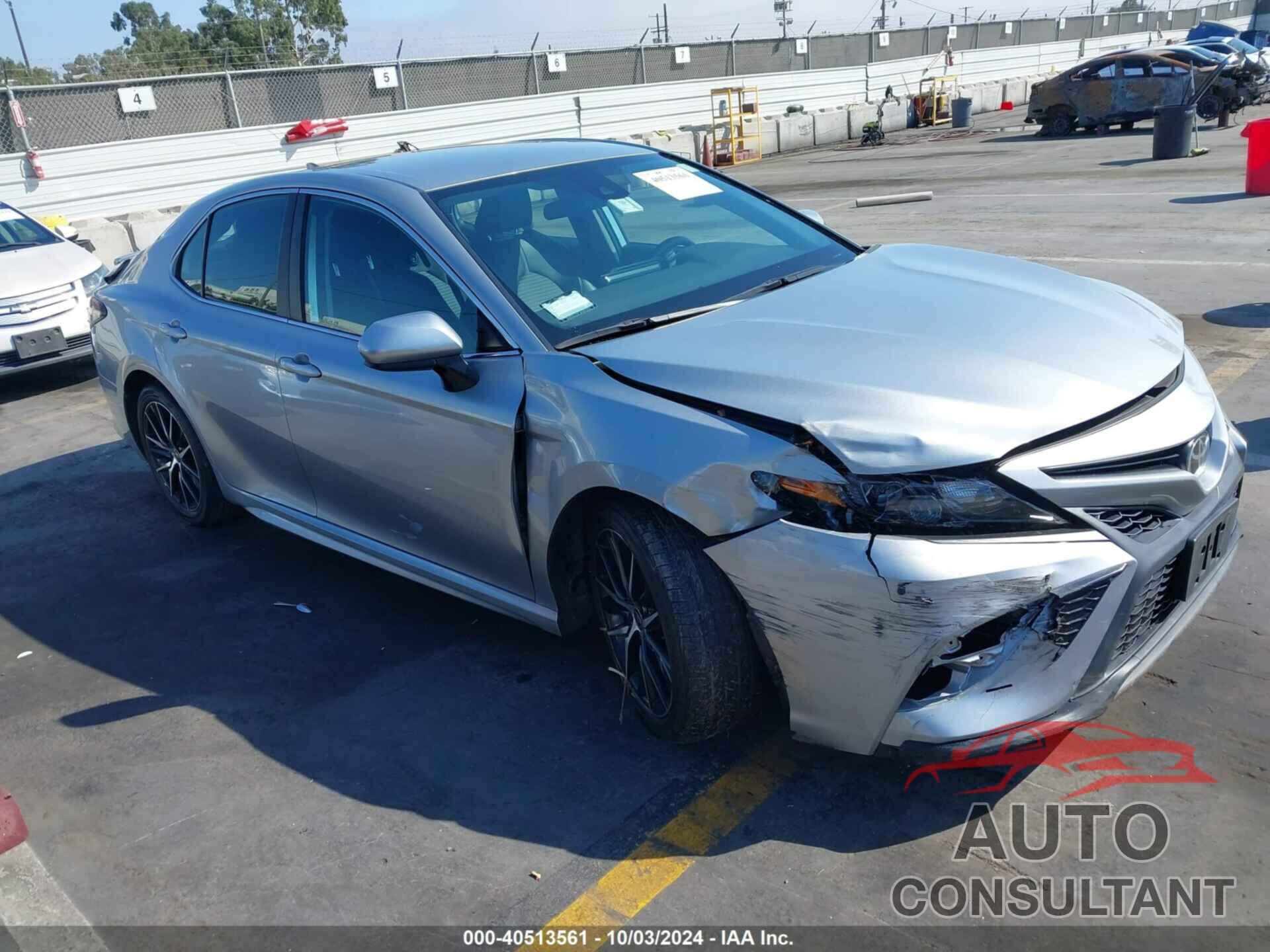 TOYOTA CAMRY 2021 - 4T1G11AK5MU558955