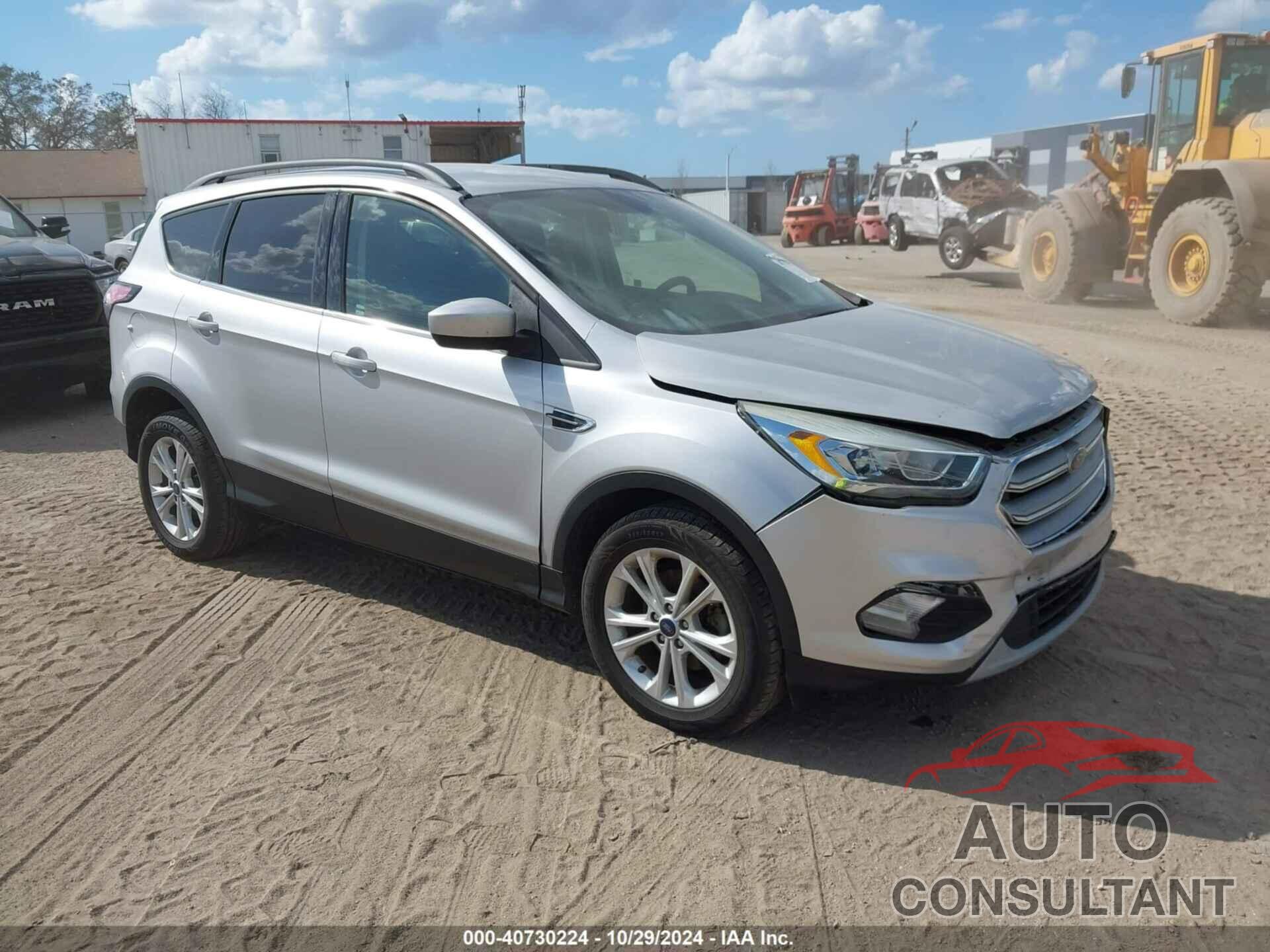 FORD ESCAPE 2017 - 1FMCU0GD7HUD64300