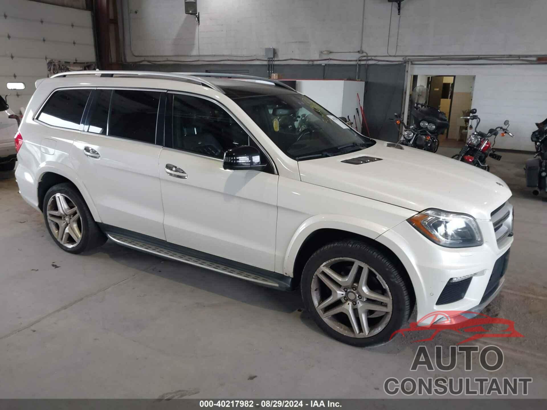 MERCEDES-BENZ GL 550 2016 - 4JGDF7DE9GA688336