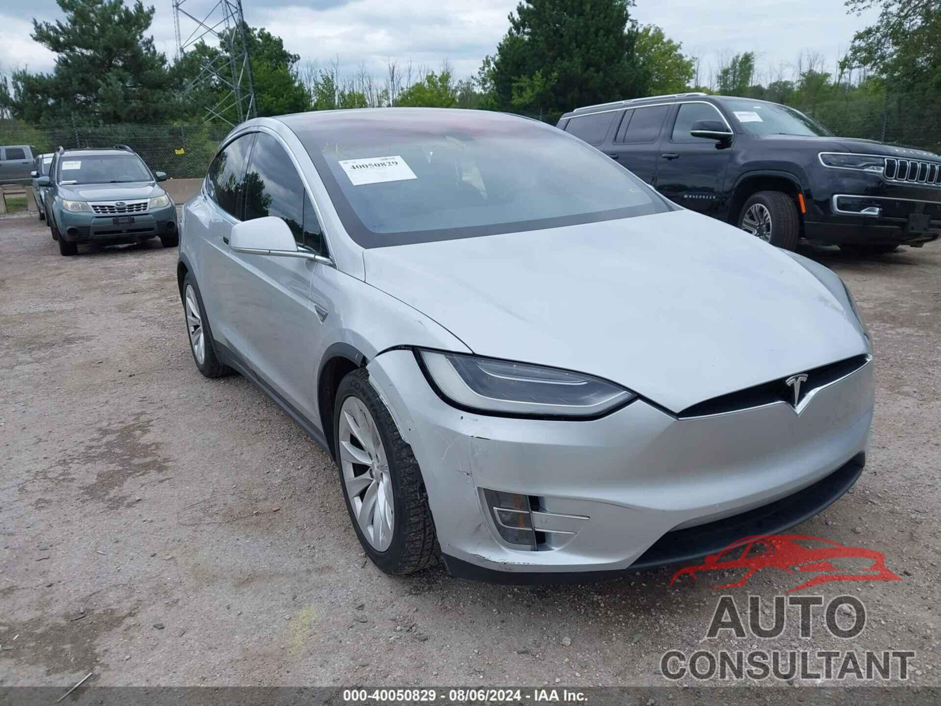 TESLA MODEL X 2016 - 5YJXCBE27GF011777