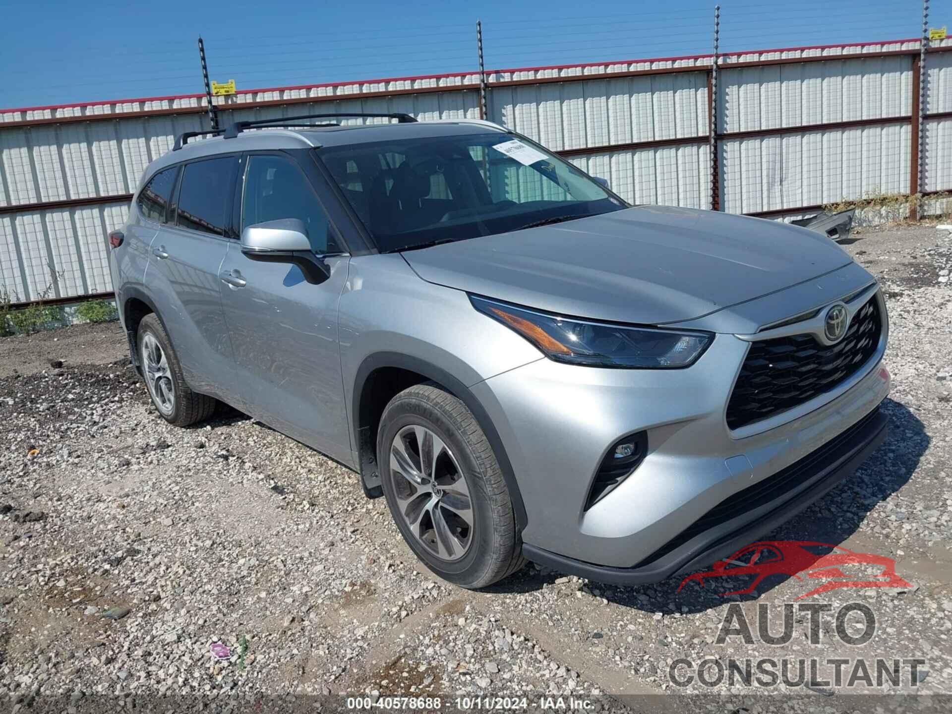 TOYOTA HIGHLANDER 2022 - 5TDGZRBHXNS175047