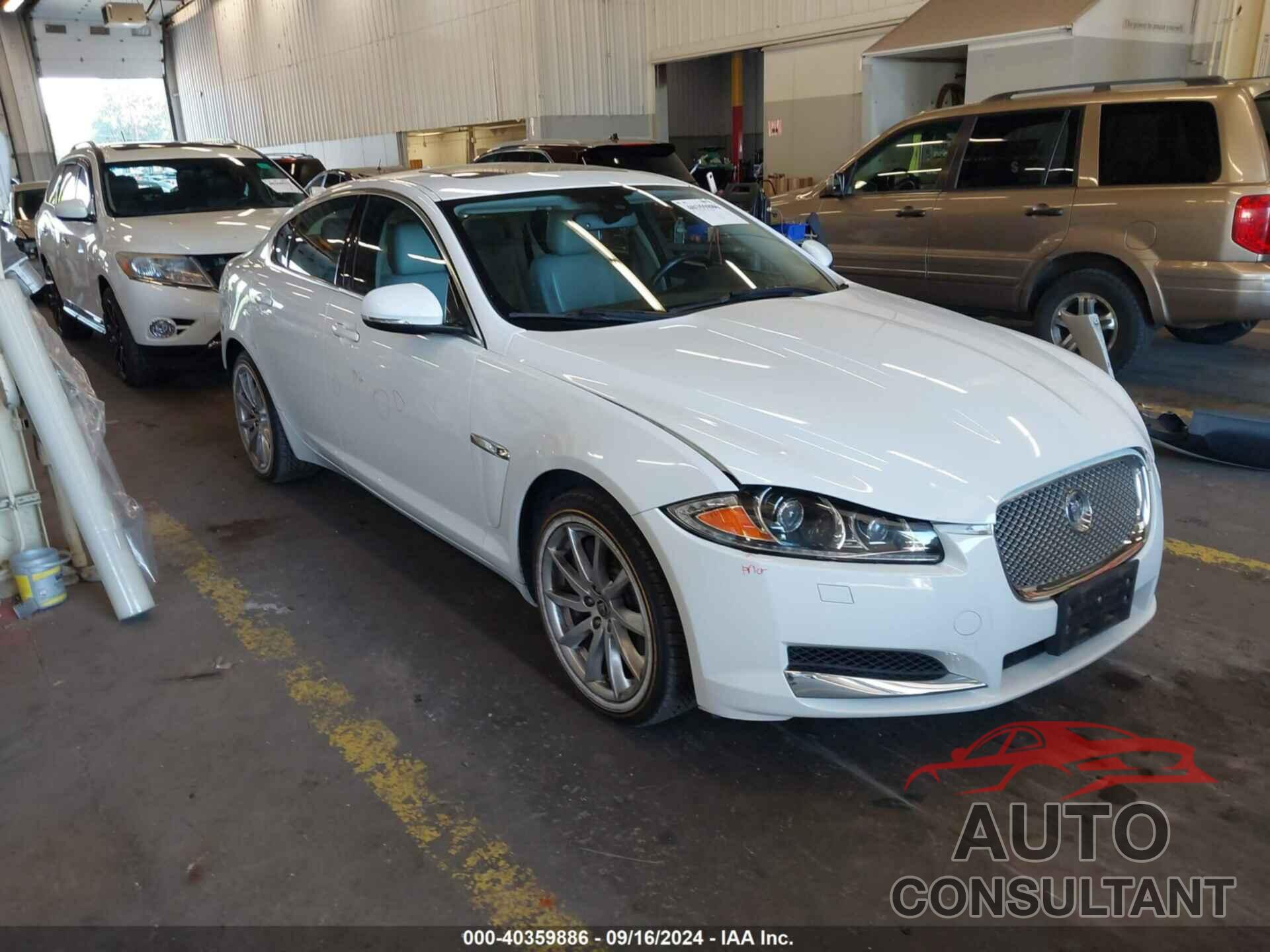 JAGUAR XF 2013 - SAJWA0ES8DPU00615