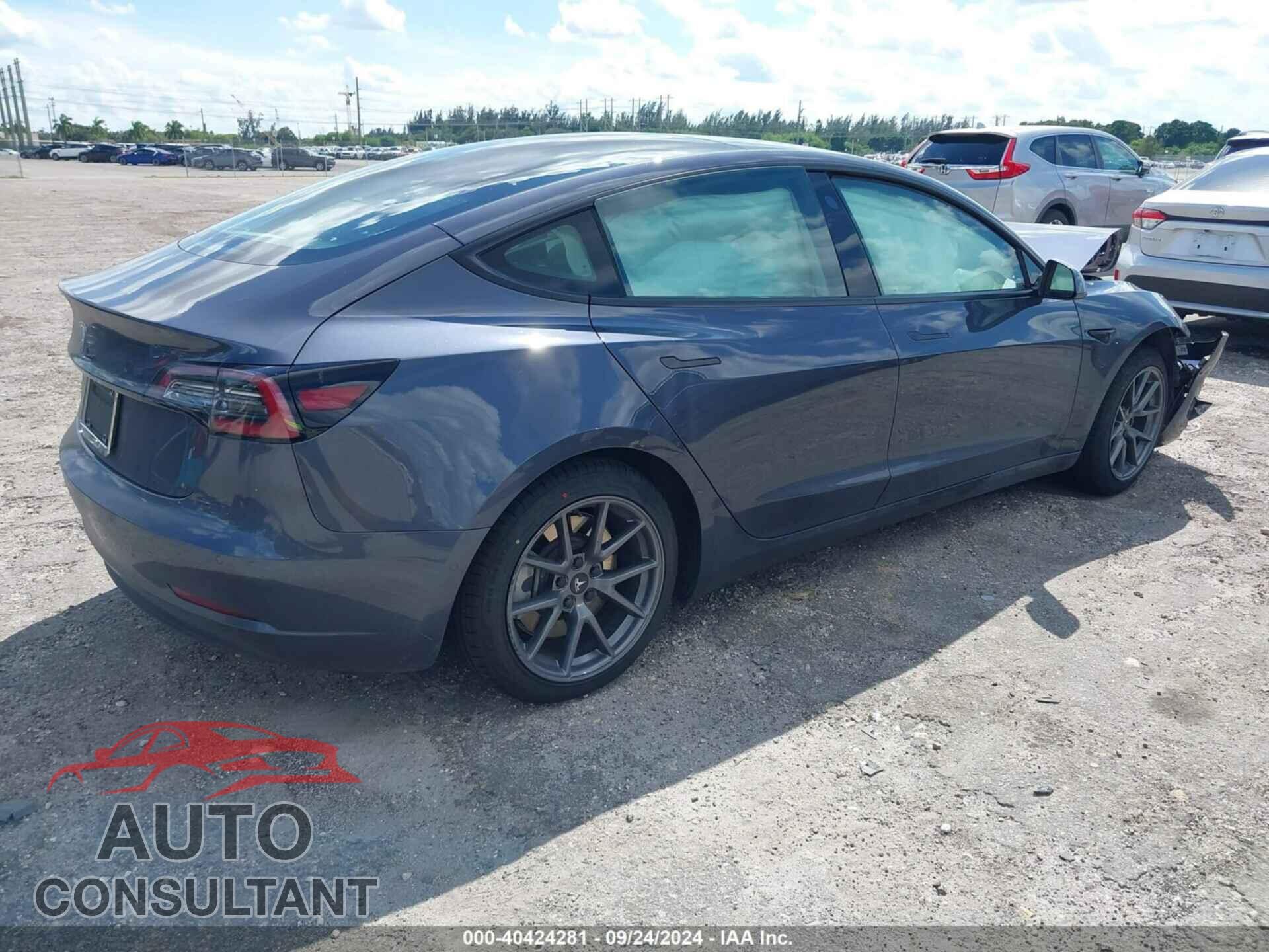TESLA MODEL 3 2021 - 5YJ3E1EA4MF099502