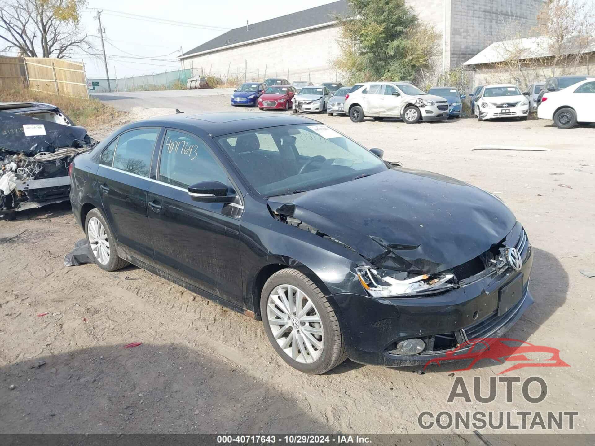 VOLKSWAGEN JETTA 2011 - 3VWLX7AJ9BM326742
