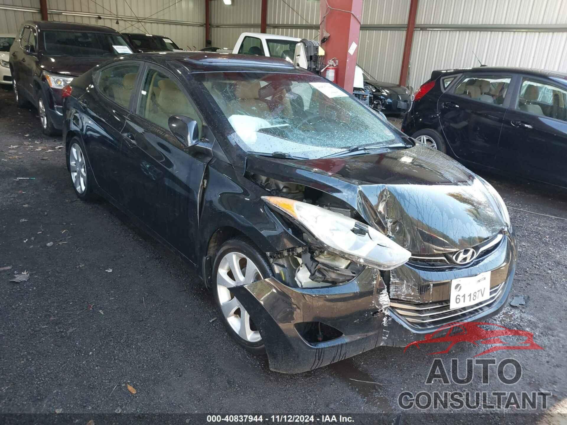 HYUNDAI ELANTRA 2013 - 5NPDH4AE4DH174187