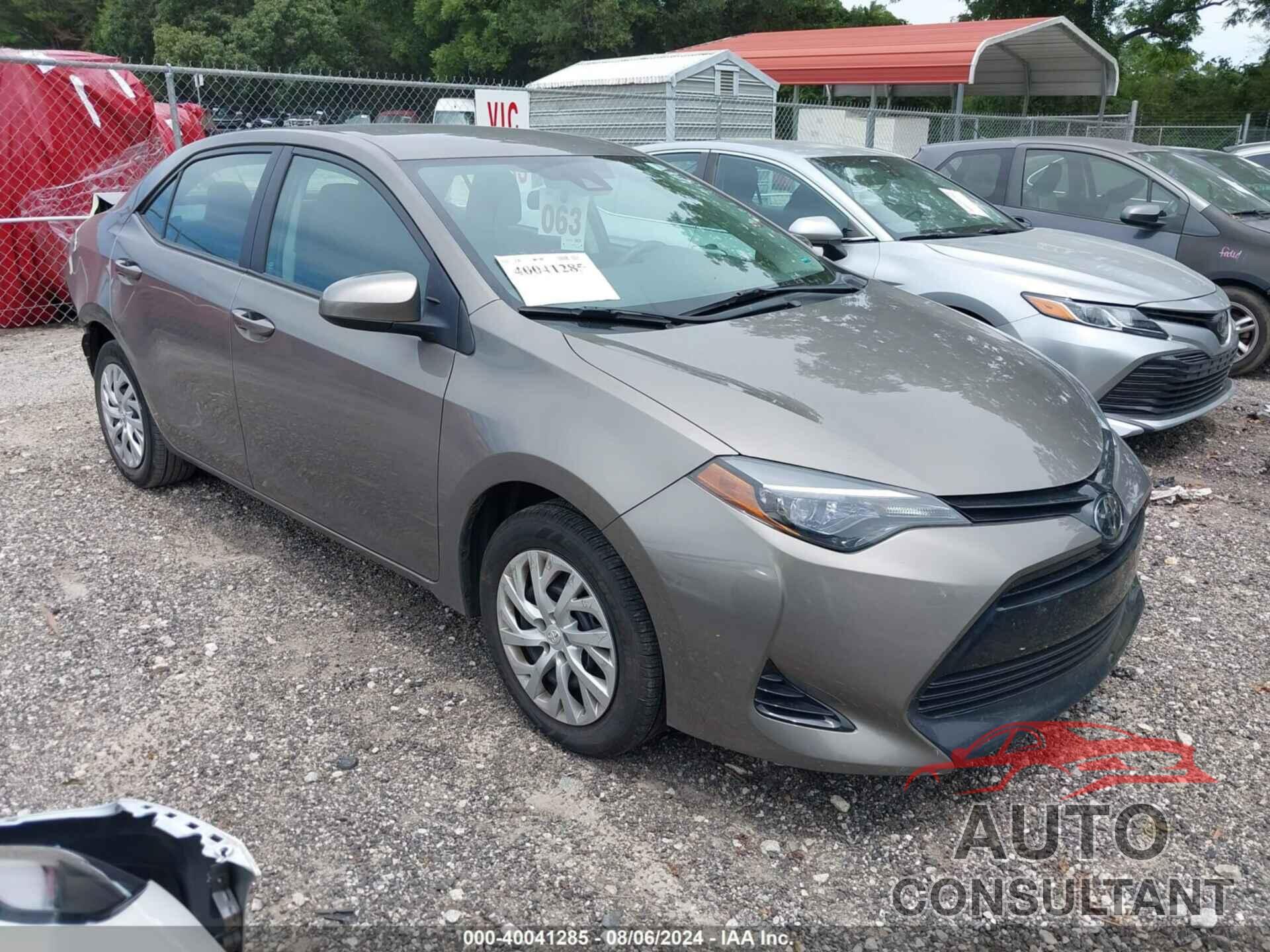 TOYOTA COROLLA 2018 - 5YFBURHE2JP744966