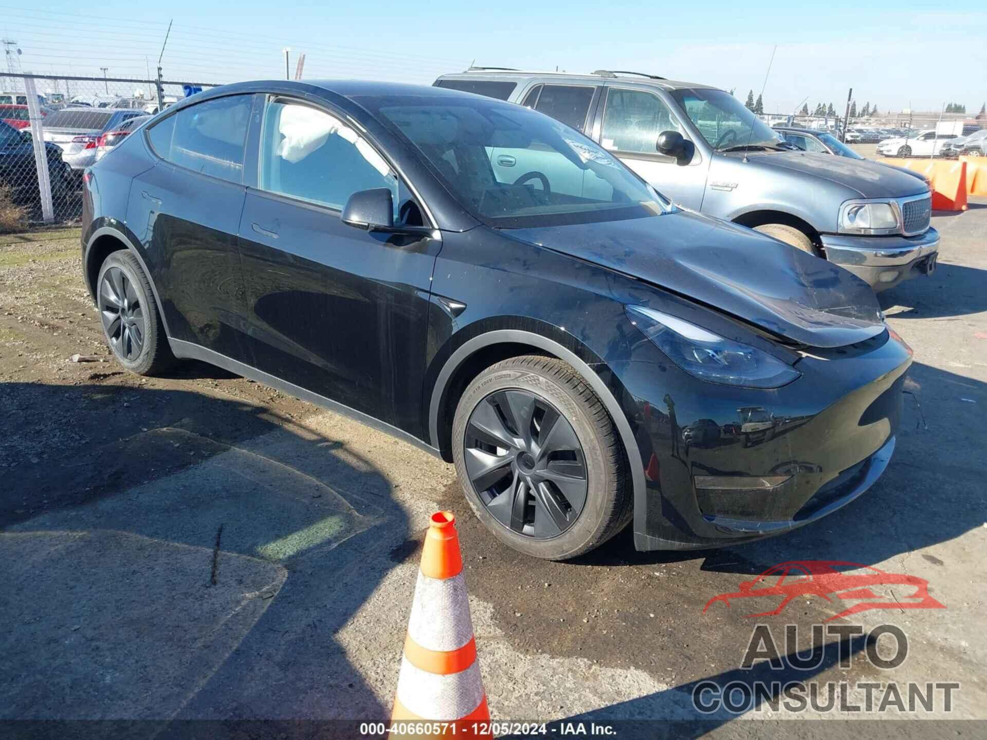 TESLA MODEL Y 2024 - 7SAYGDED3RF128476