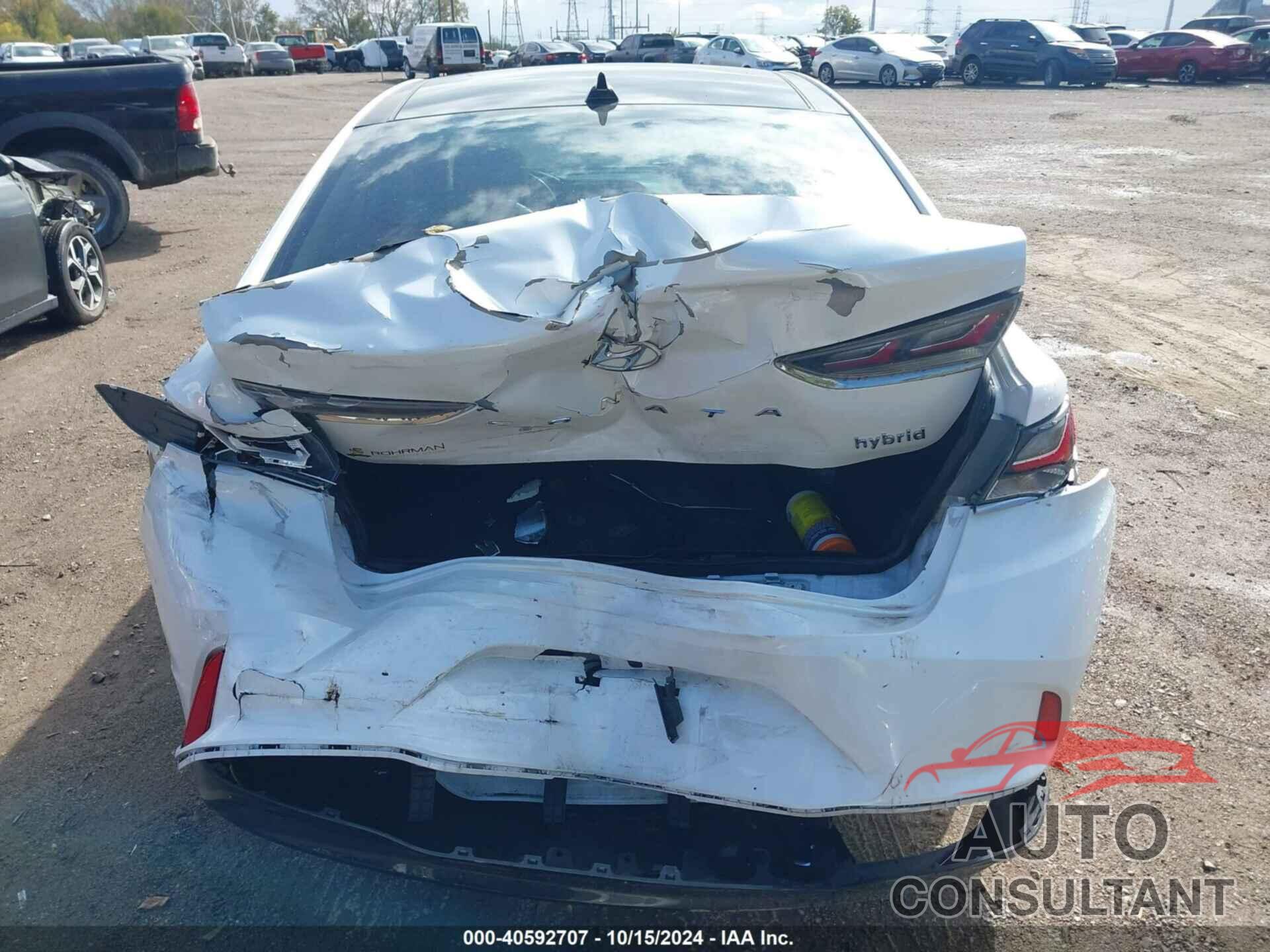 HYUNDAI SONATA HYBRID 2019 - KMHE34L3XKA092592