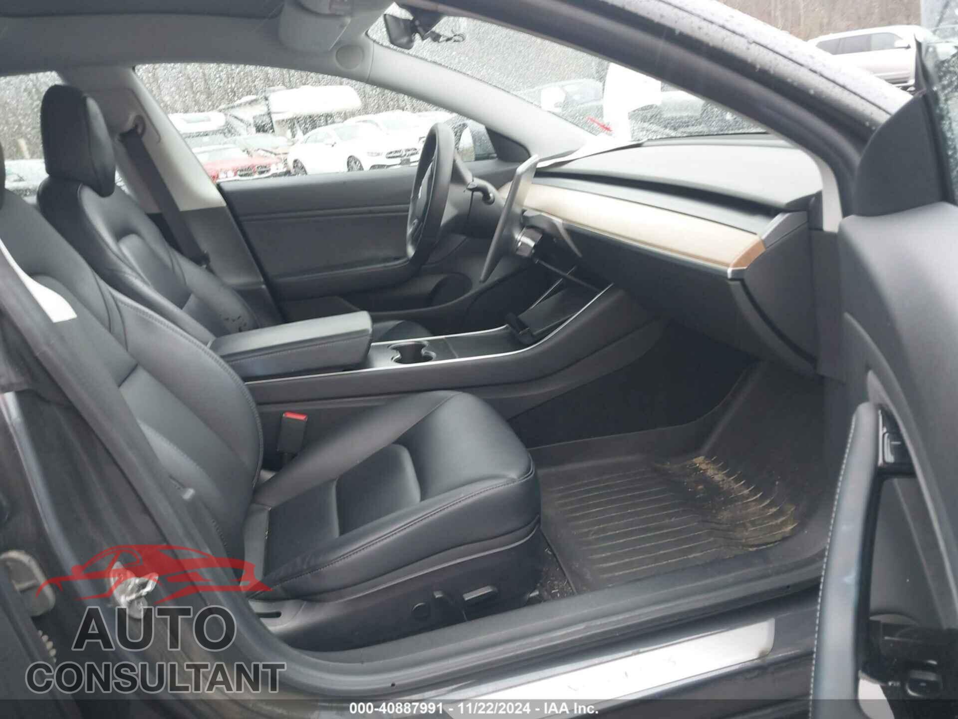 TESLA MODEL 3 2019 - 5YJ3E1EA7KF435432