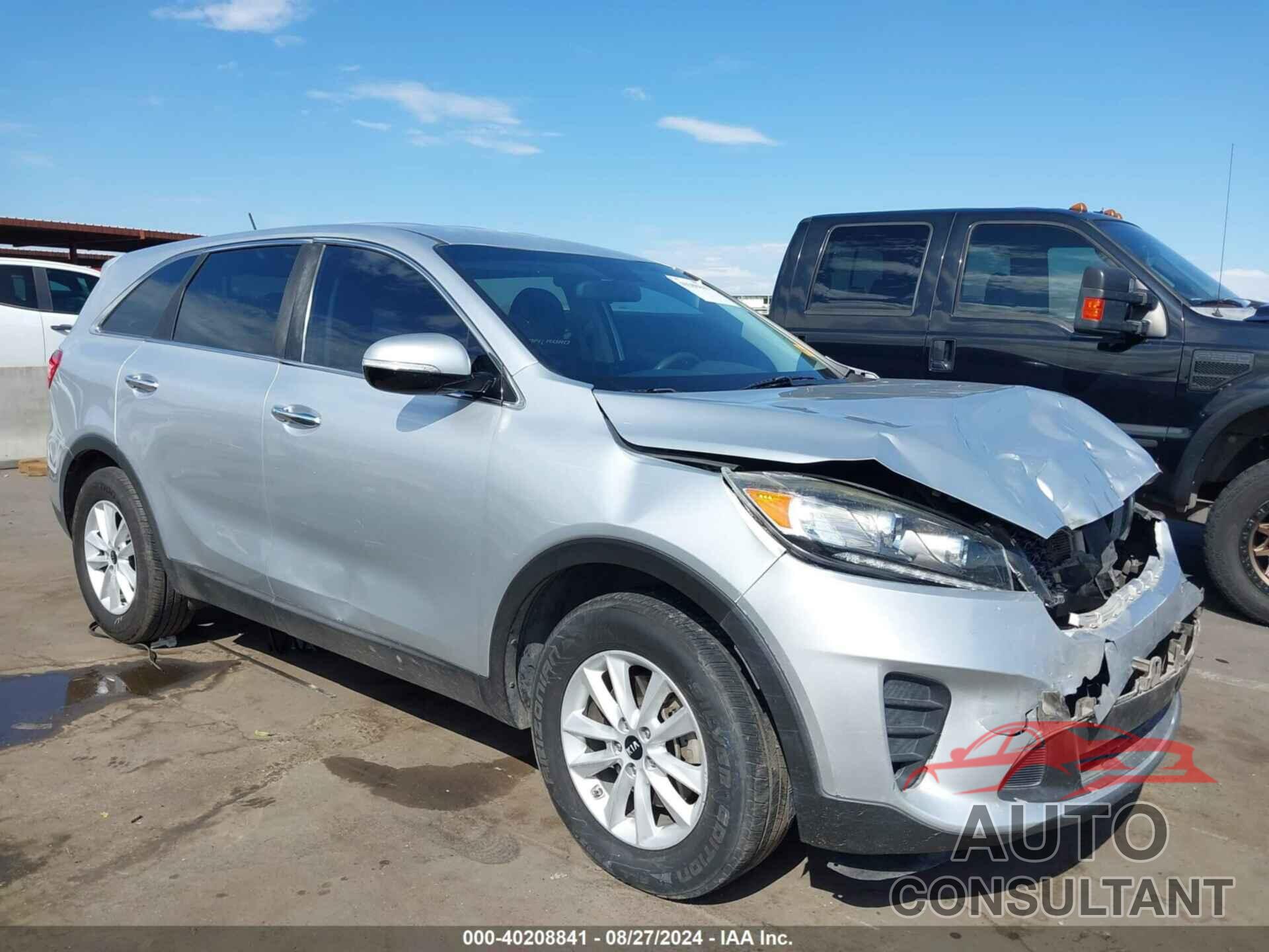 KIA SORENTO 2019 - 5XYPG4A31KG585081