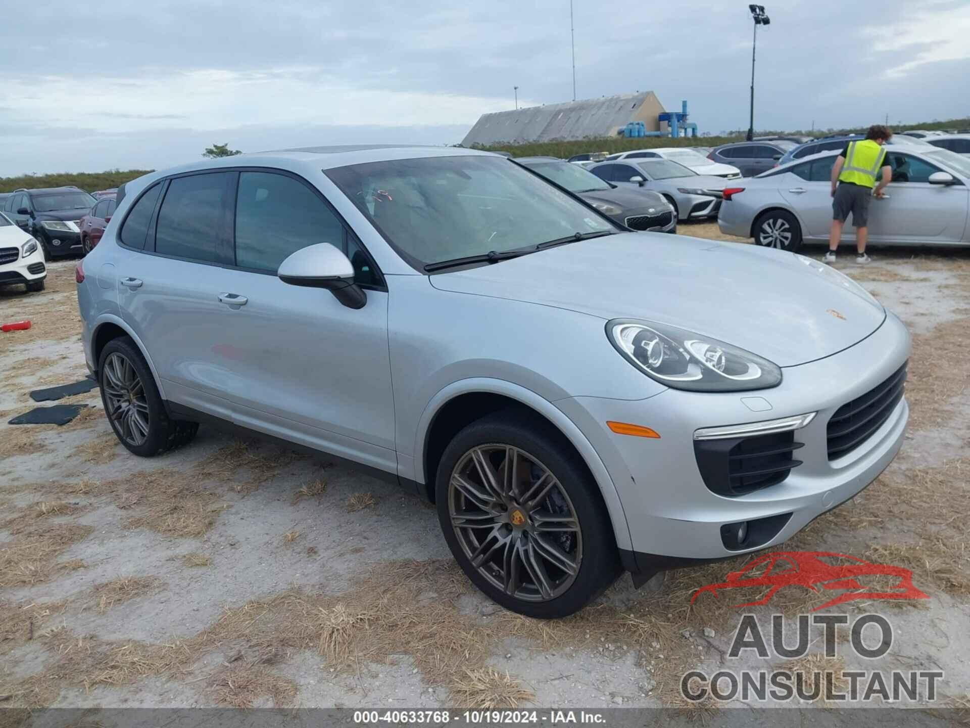 PORSCHE CAYENNE 2018 - WP1AA2A29JKA02122