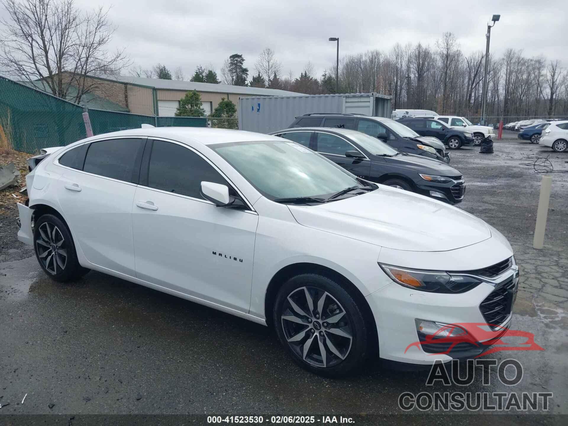 CHEVROLET MALIBU 2021 - 1G1ZG5ST3MF030273