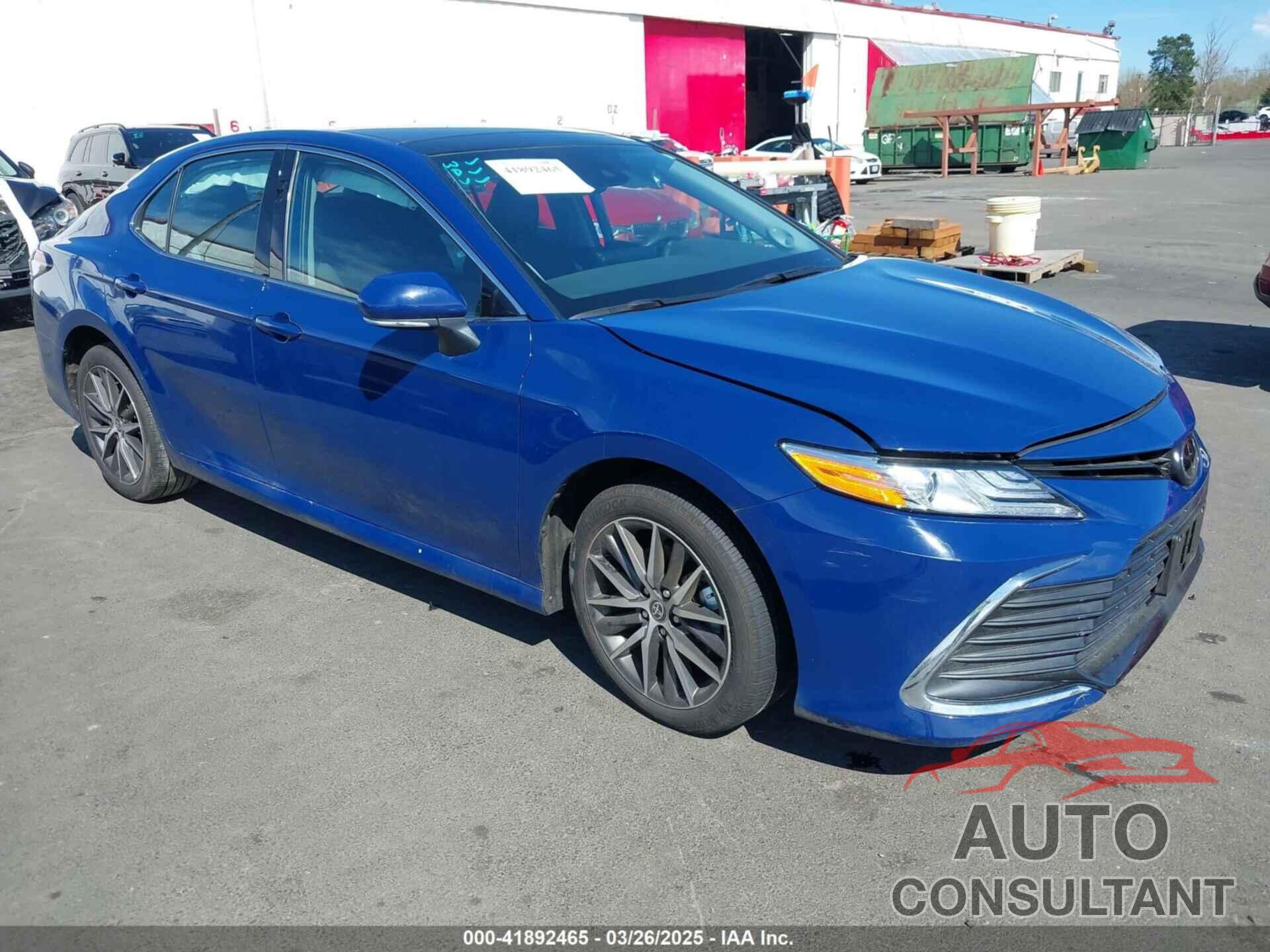 TOYOTA CAMRY 2024 - 4T1F11BK2RU110173