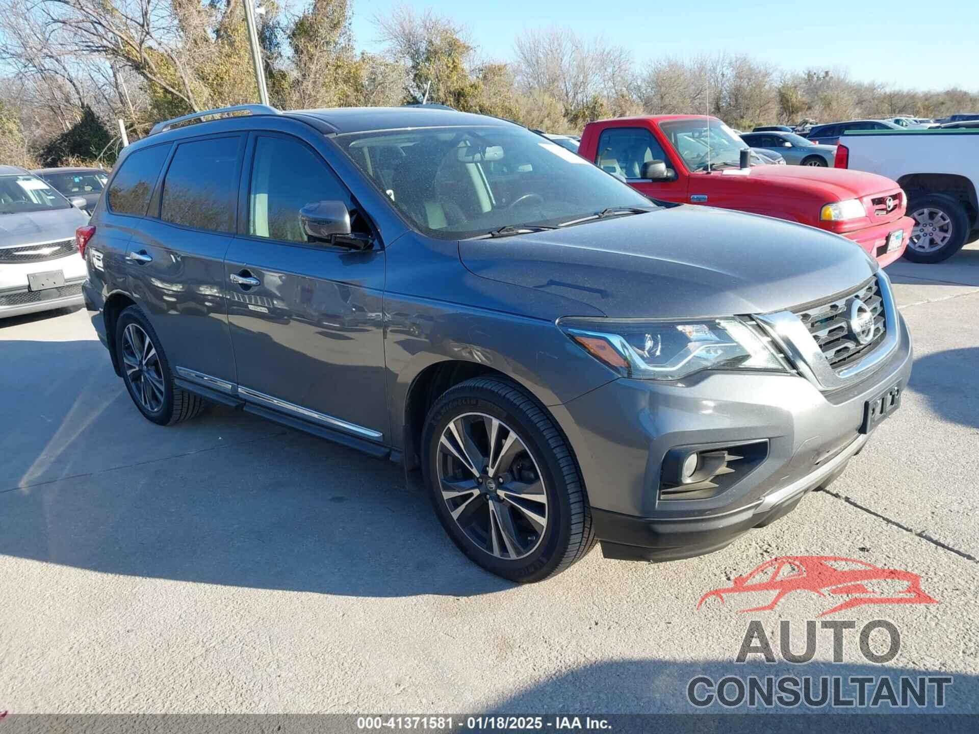 NISSAN PATHFINDER 2017 - 5N1DR2MM5HC681147