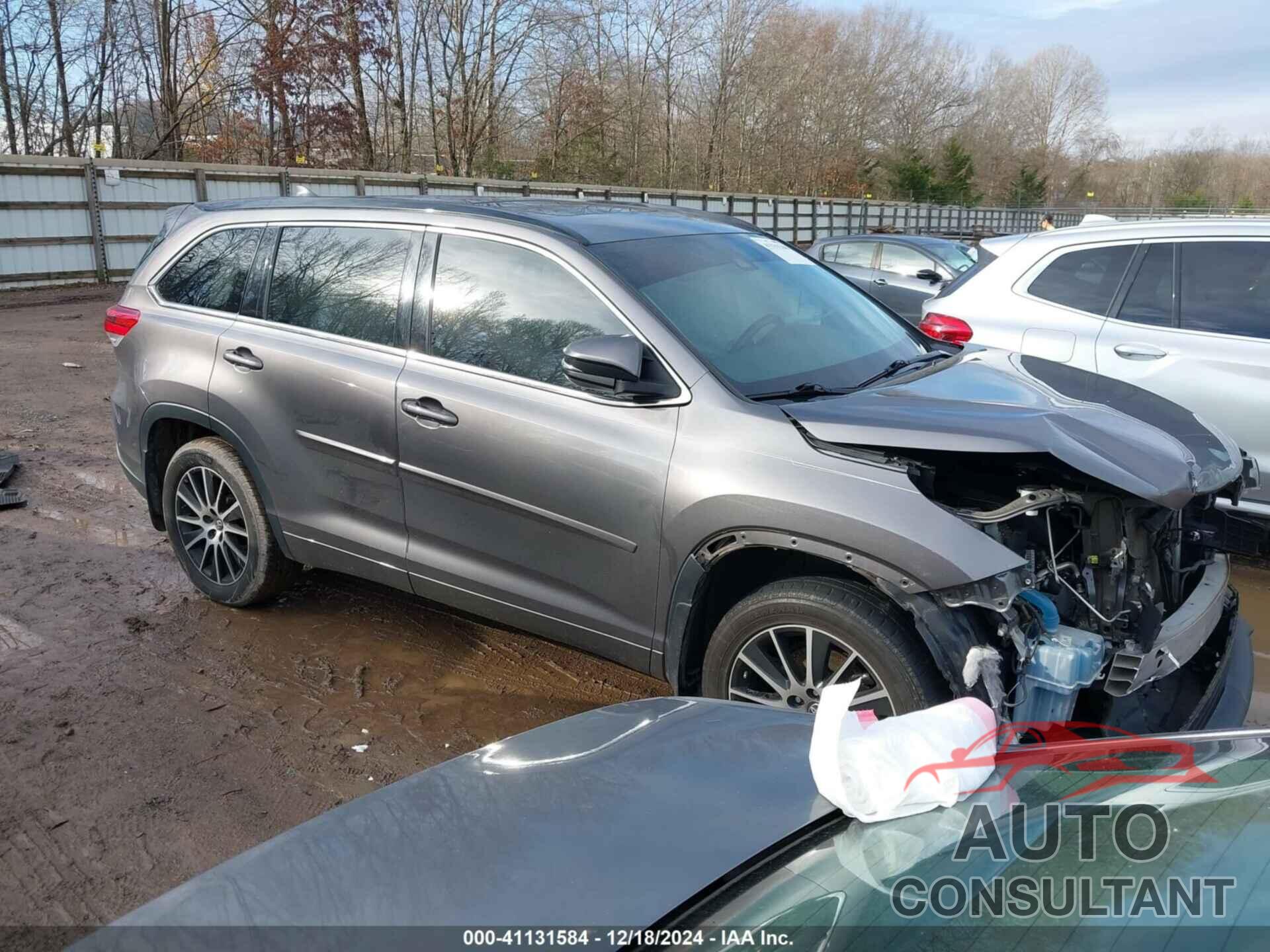 TOYOTA HIGHLANDER 2018 - 5TDJZRFH5JS895589