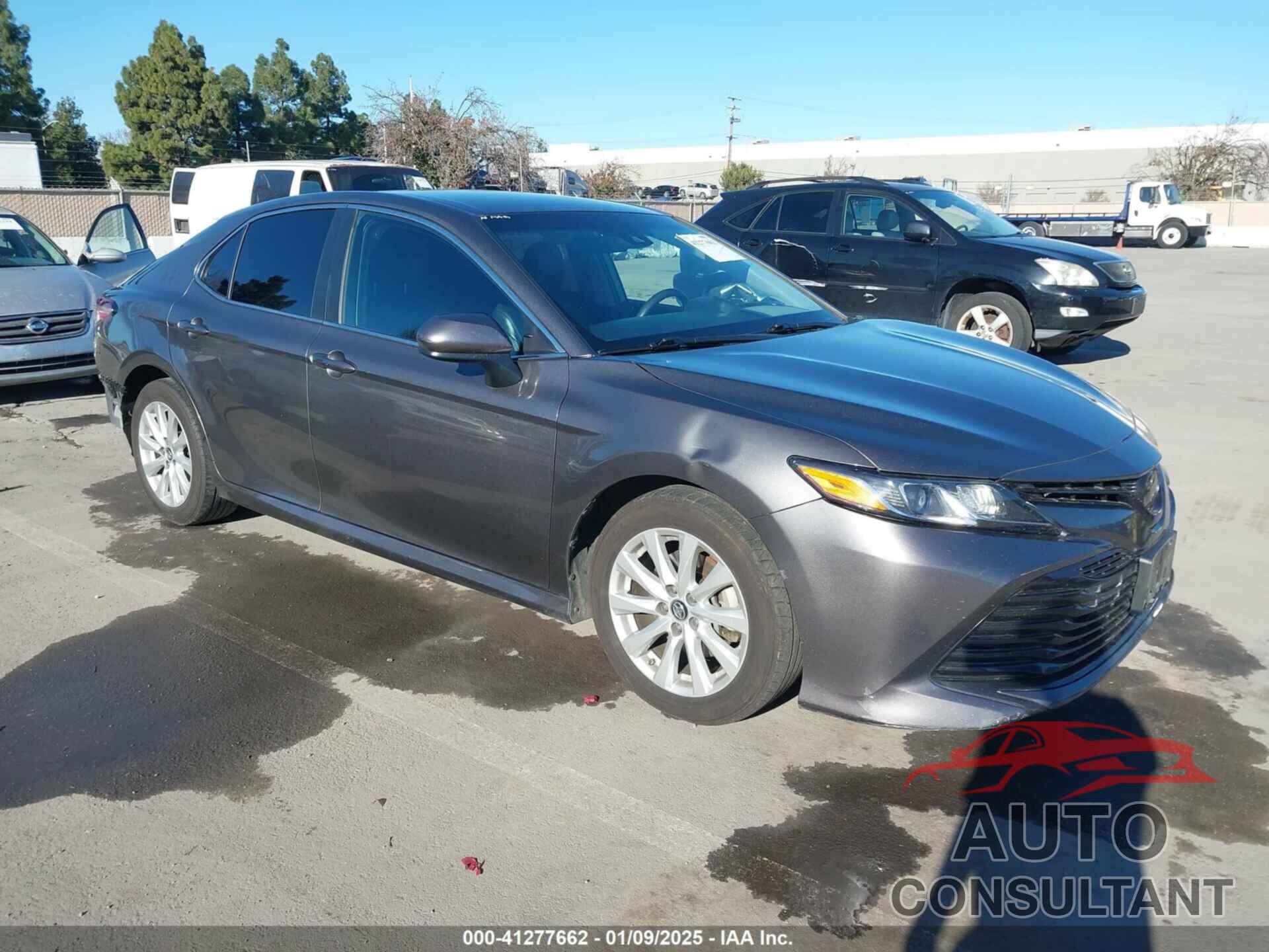 TOYOTA CAMRY 2018 - 4T1B11HK7JU582668