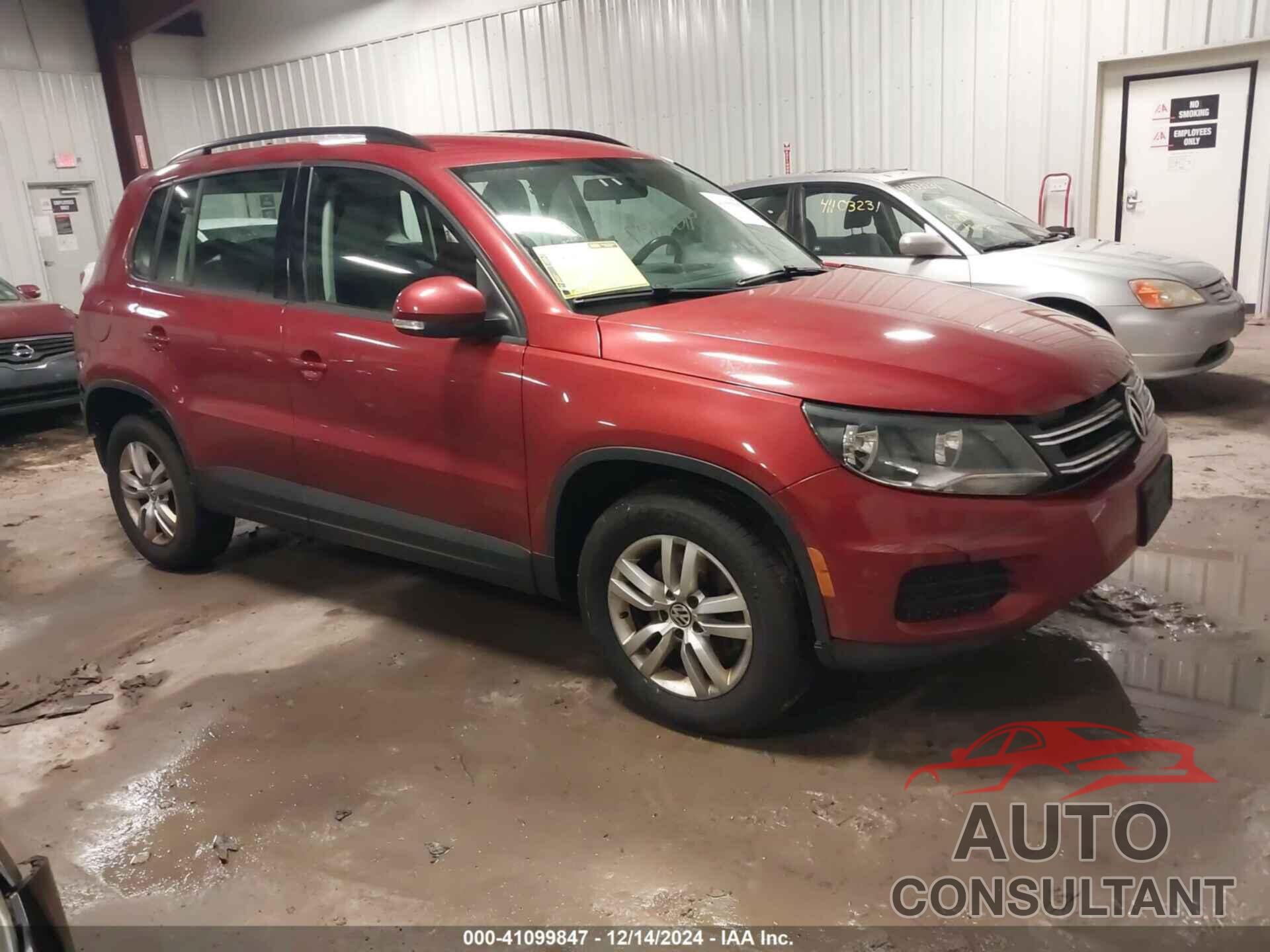 VOLKSWAGEN TIGUAN 2015 - WVGAV7AX8FW095807