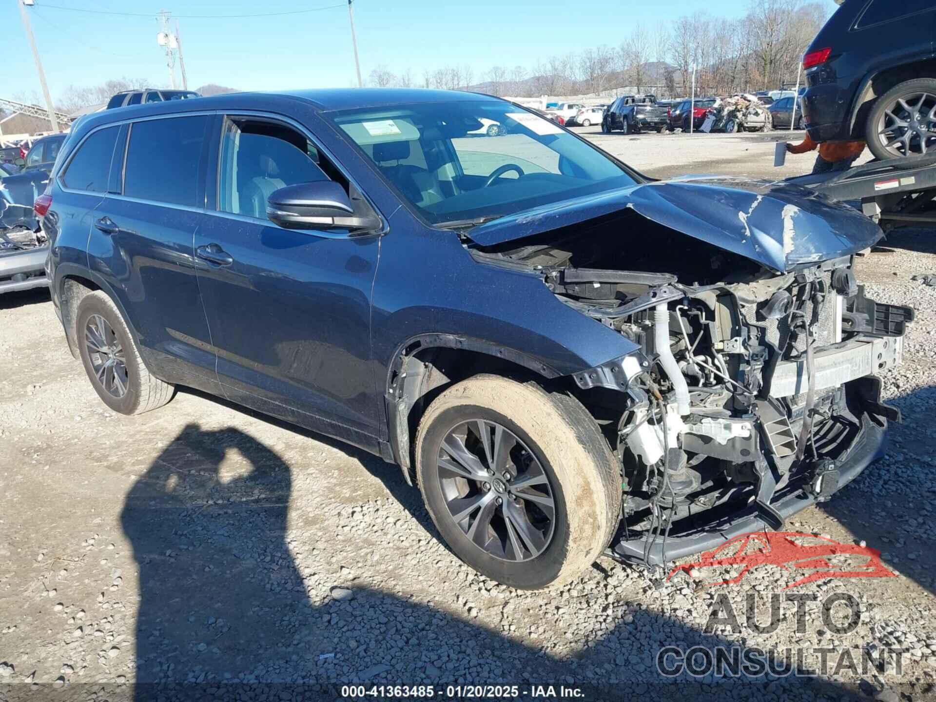 TOYOTA HIGHLANDER 2018 - 5TDBZRFH2JS818635