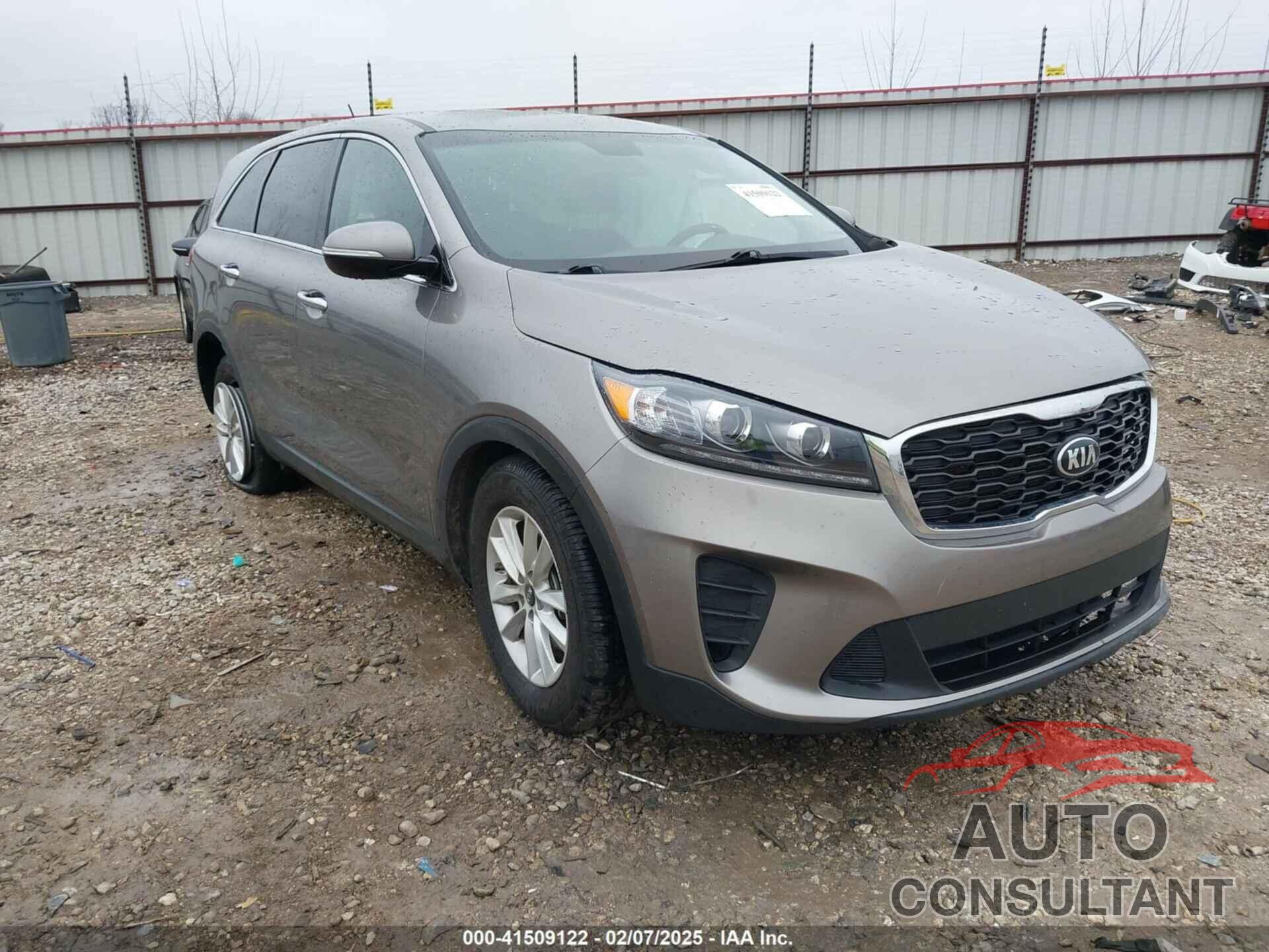 KIA SORENTO 2019 - 5XYPG4A31KG472571