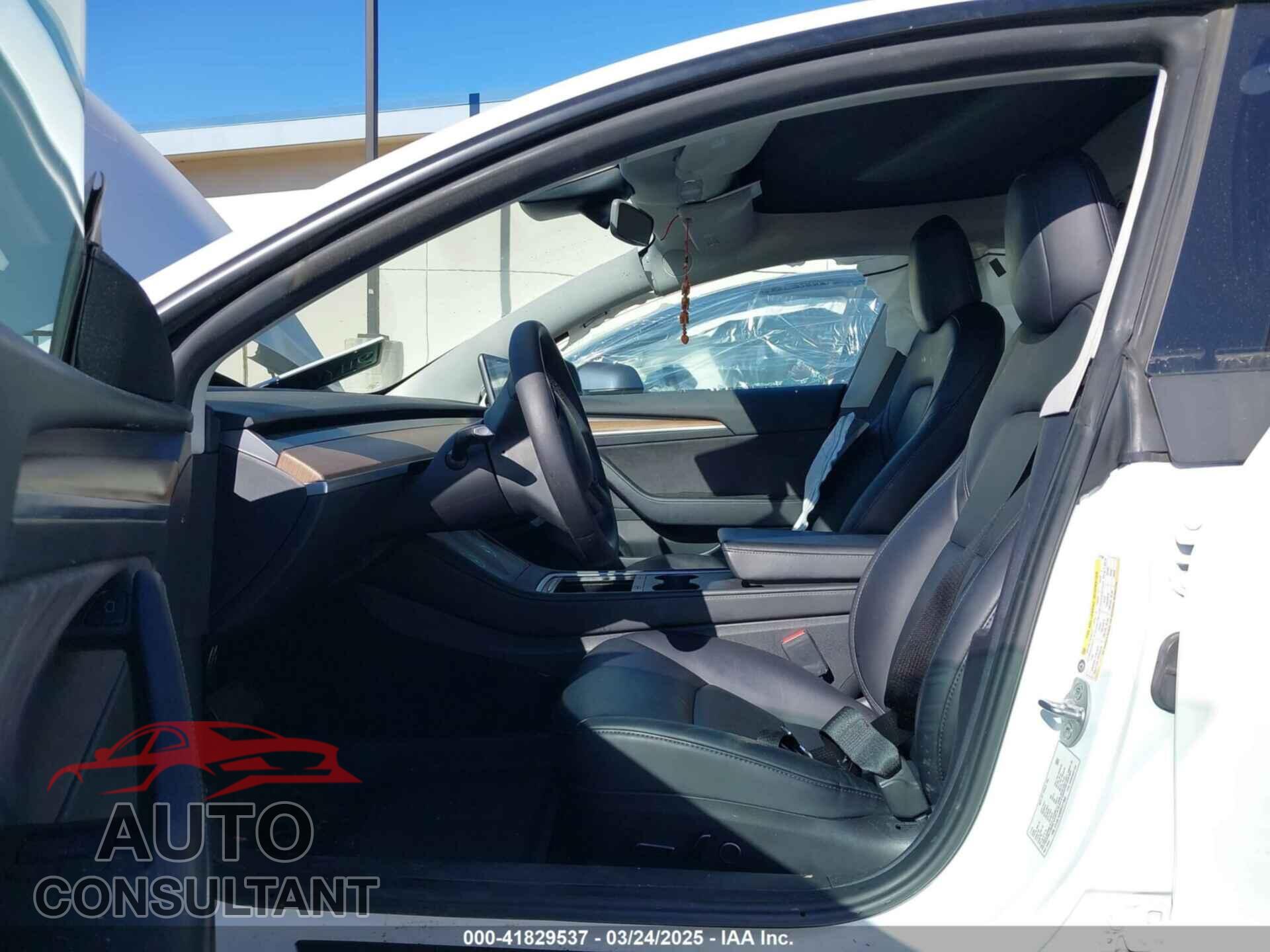 TESLA MODEL 3 2023 - 5YJ3E1EA6PF411940