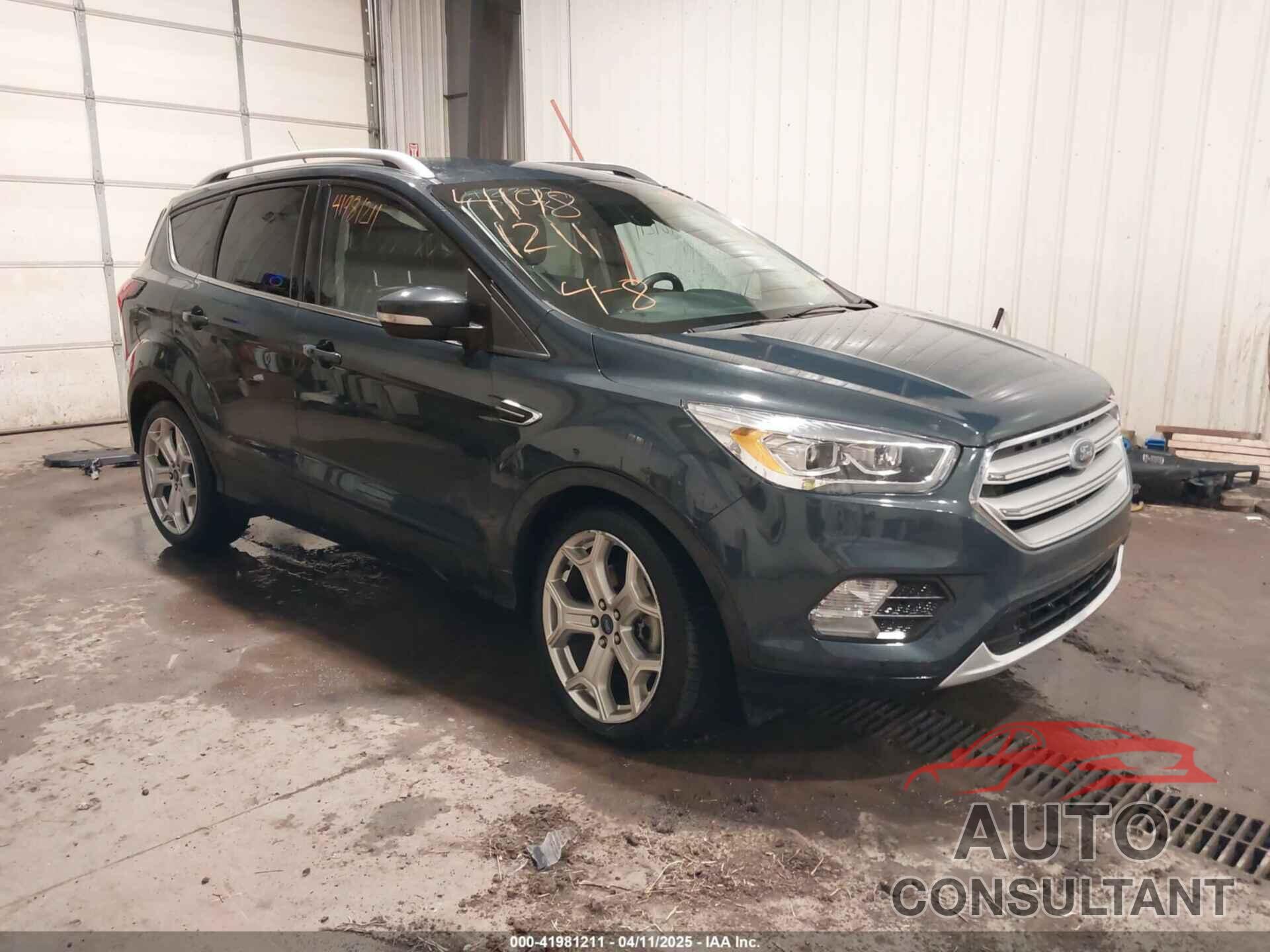 FORD ESCAPE 2019 - 1FMCU9J99KUC24023