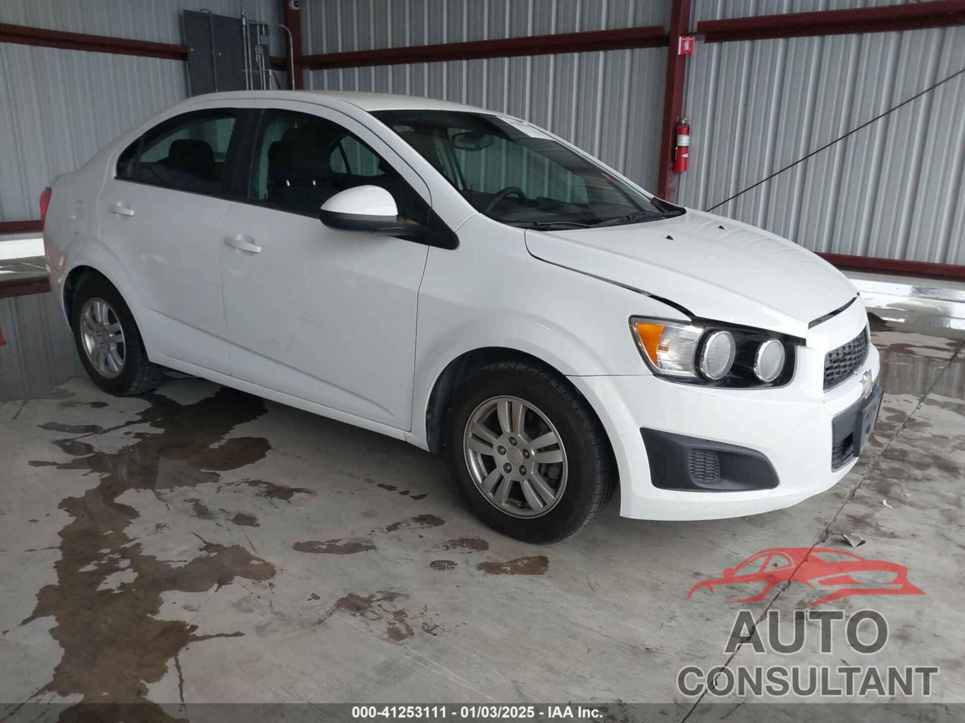 CHEVROLET SONIC 2013 - 1G1JC5SG3D4168242