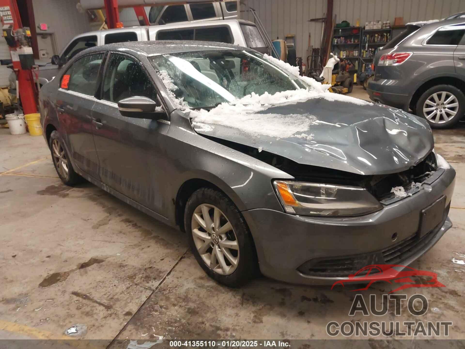 VOLKSWAGEN JETTA 2013 - 3VWDP7AJ4DM201820