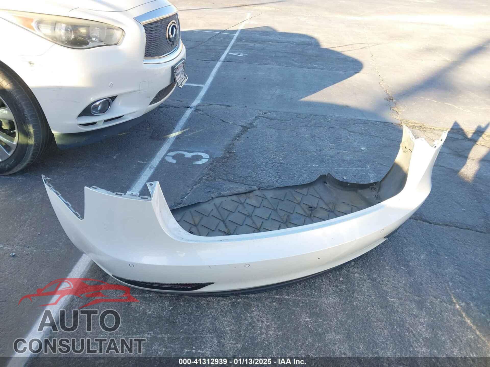 TESLA MODEL 3 2021 - 5YJ3E1EA1MF868148