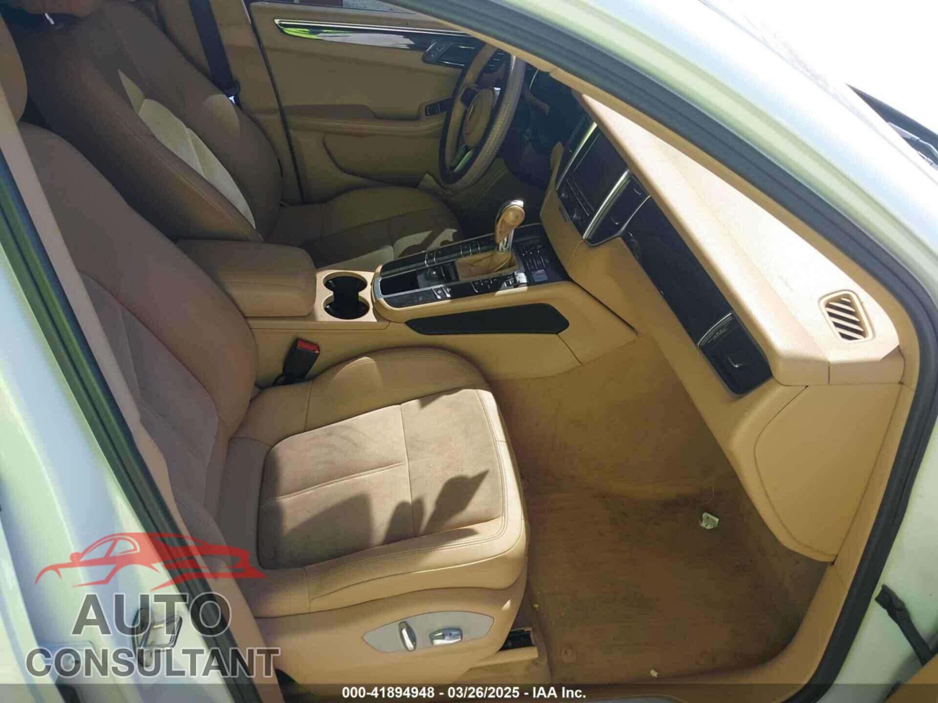 PORSCHE MACAN 2016 - WP1AB2A57GLB54166
