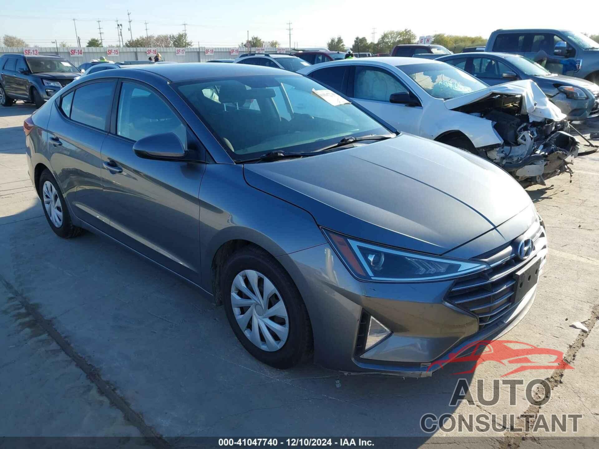 HYUNDAI ELANTRA 2019 - 5NPD74LFXKH472054