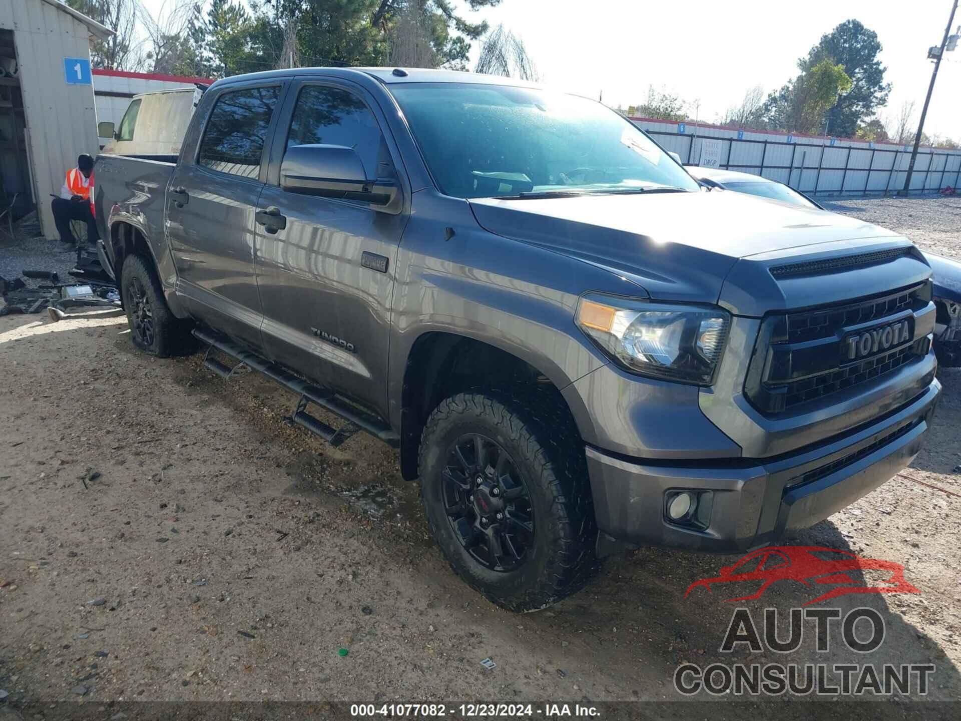 TOYOTA TUNDRA 2016 - 5TFDW5F17GX526432