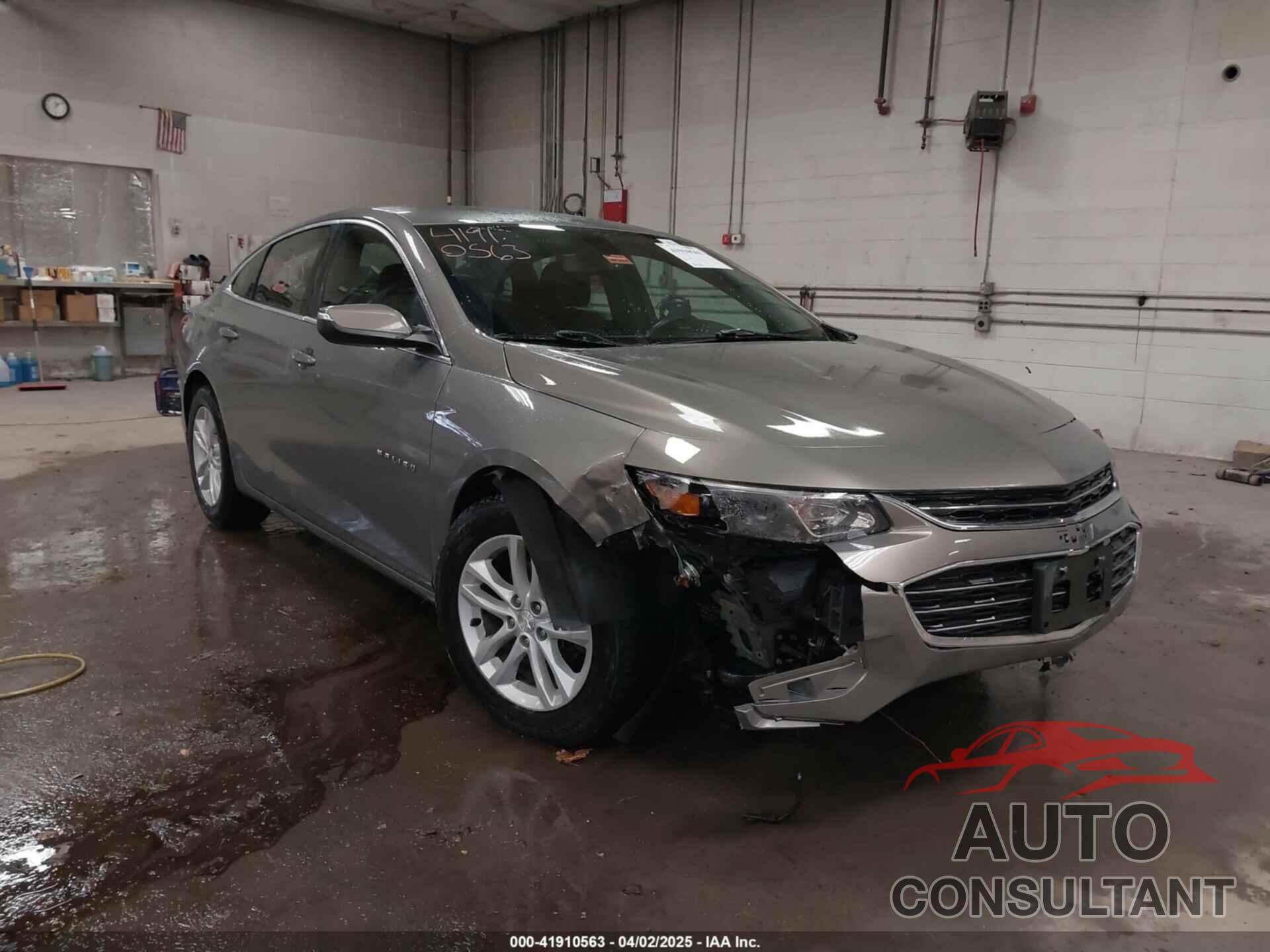 CHEVROLET MALIBU 2018 - 1G1ZD5ST0JF185111