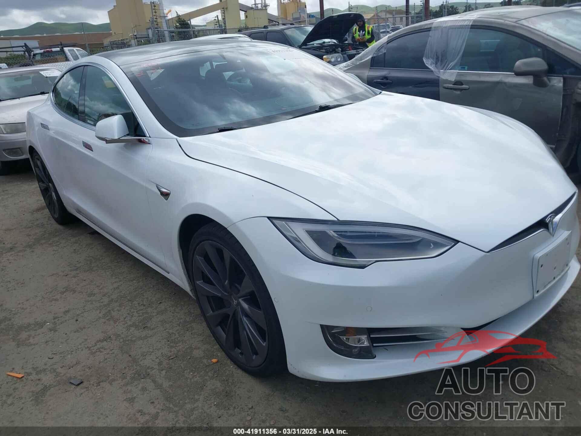 TESLA MODEL S 2018 - 5YJSA1E23JF271465
