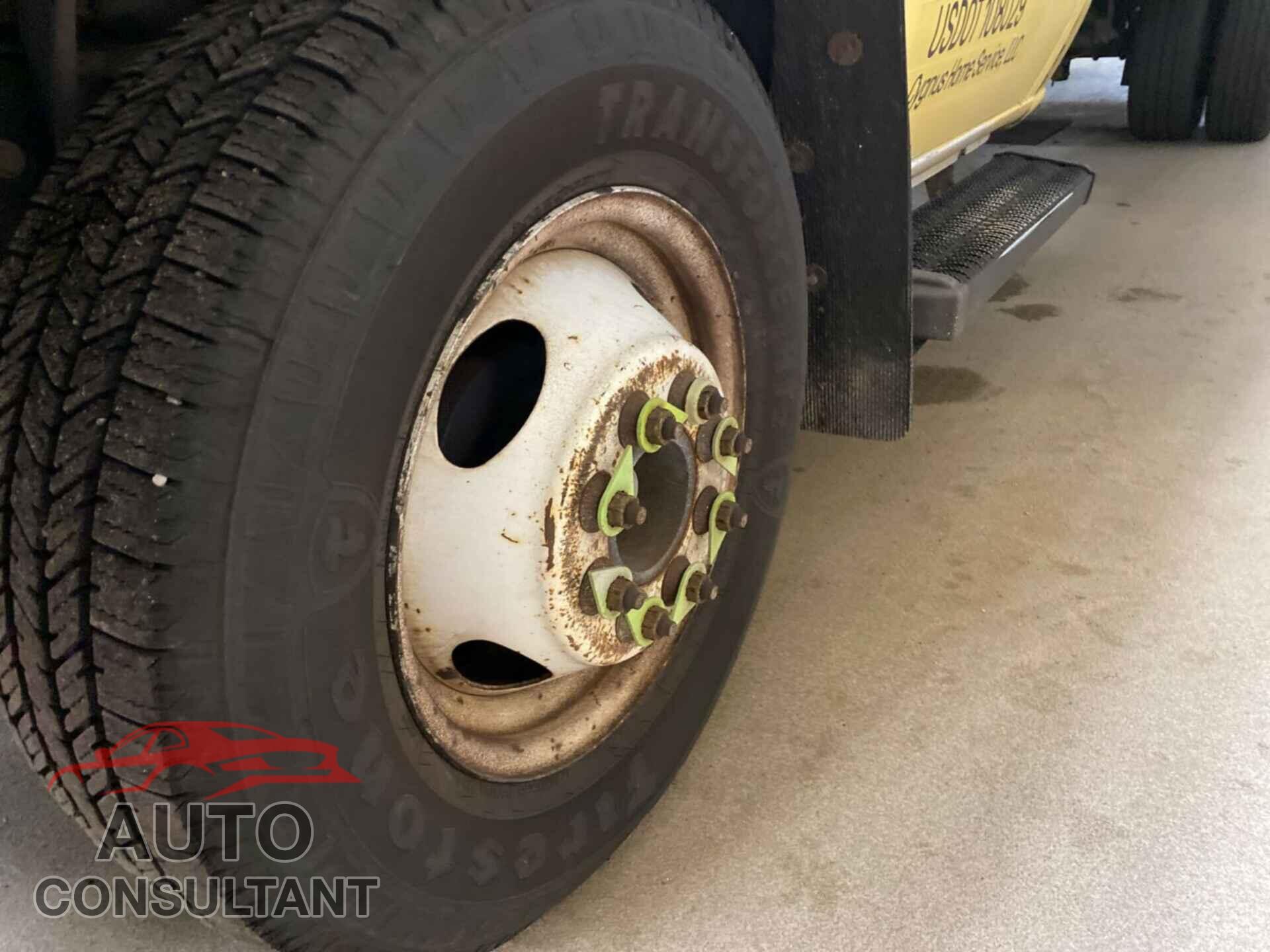 FORD E-450 CUTAWAY 2018 - 1FDXE4FS2JDC33190