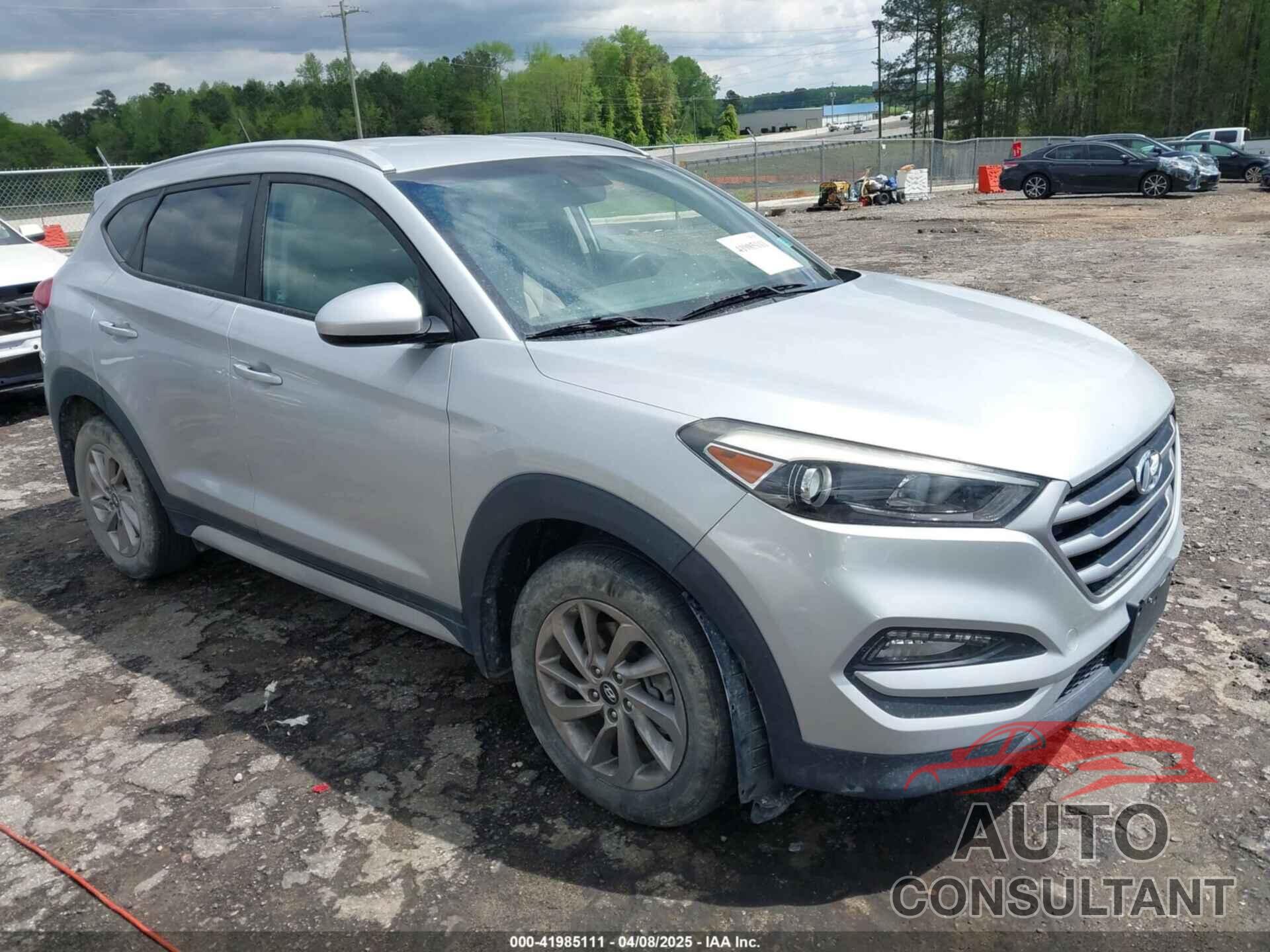 HYUNDAI TUCSON 2017 - KM8J3CA47HU522428